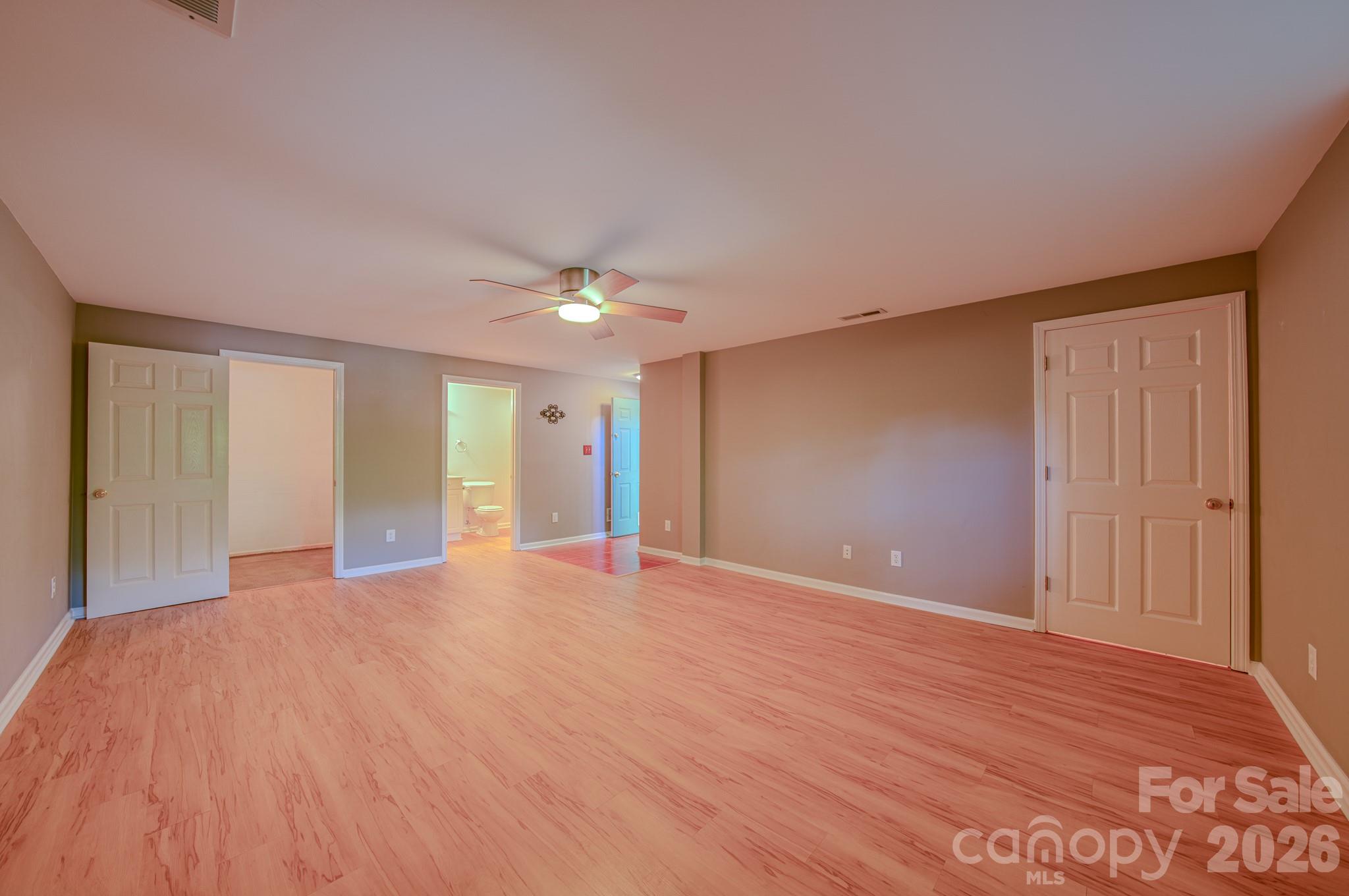 102 Forest Lake Drive — Asheville