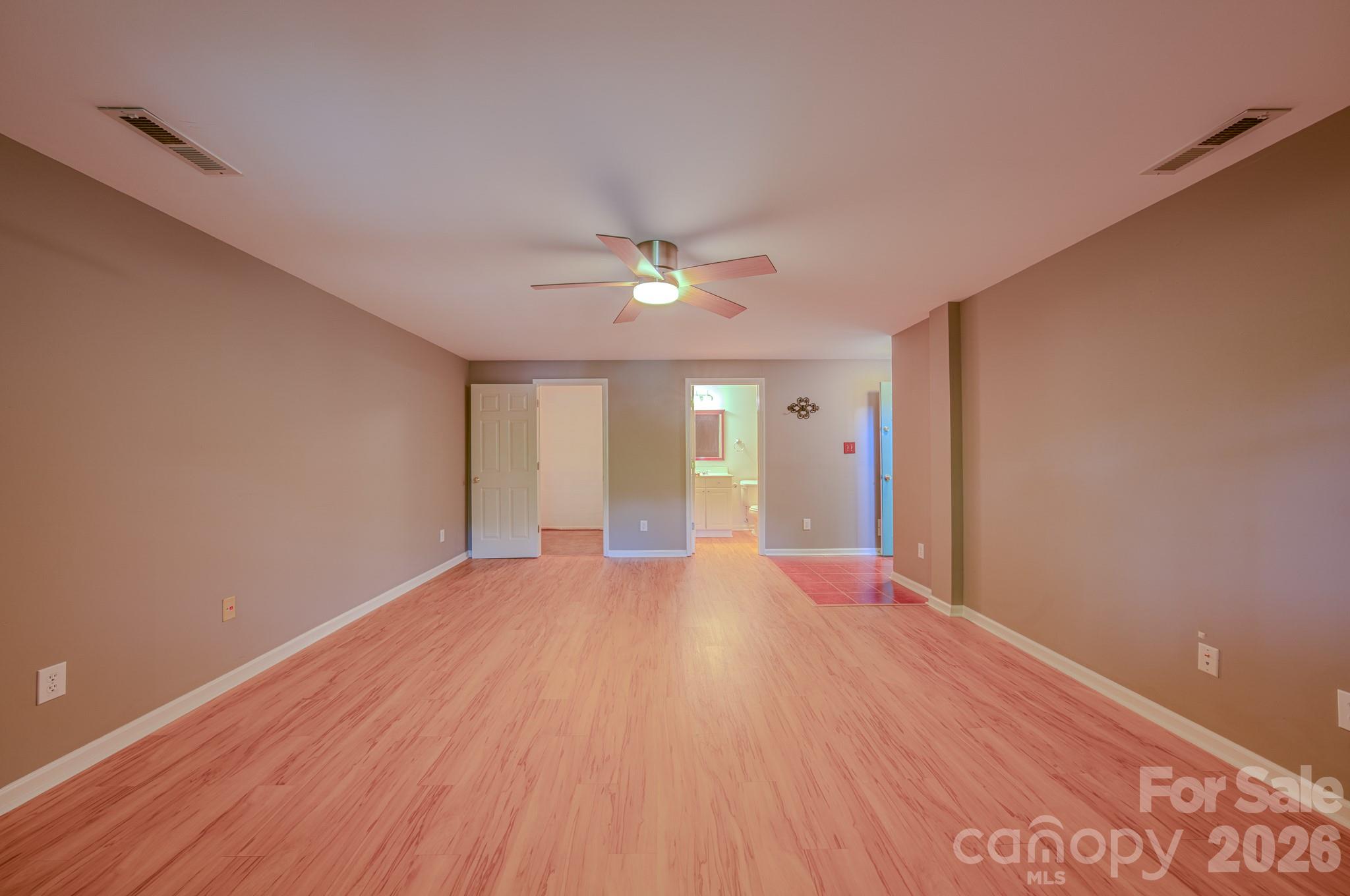 102 Forest Lake Drive — Asheville