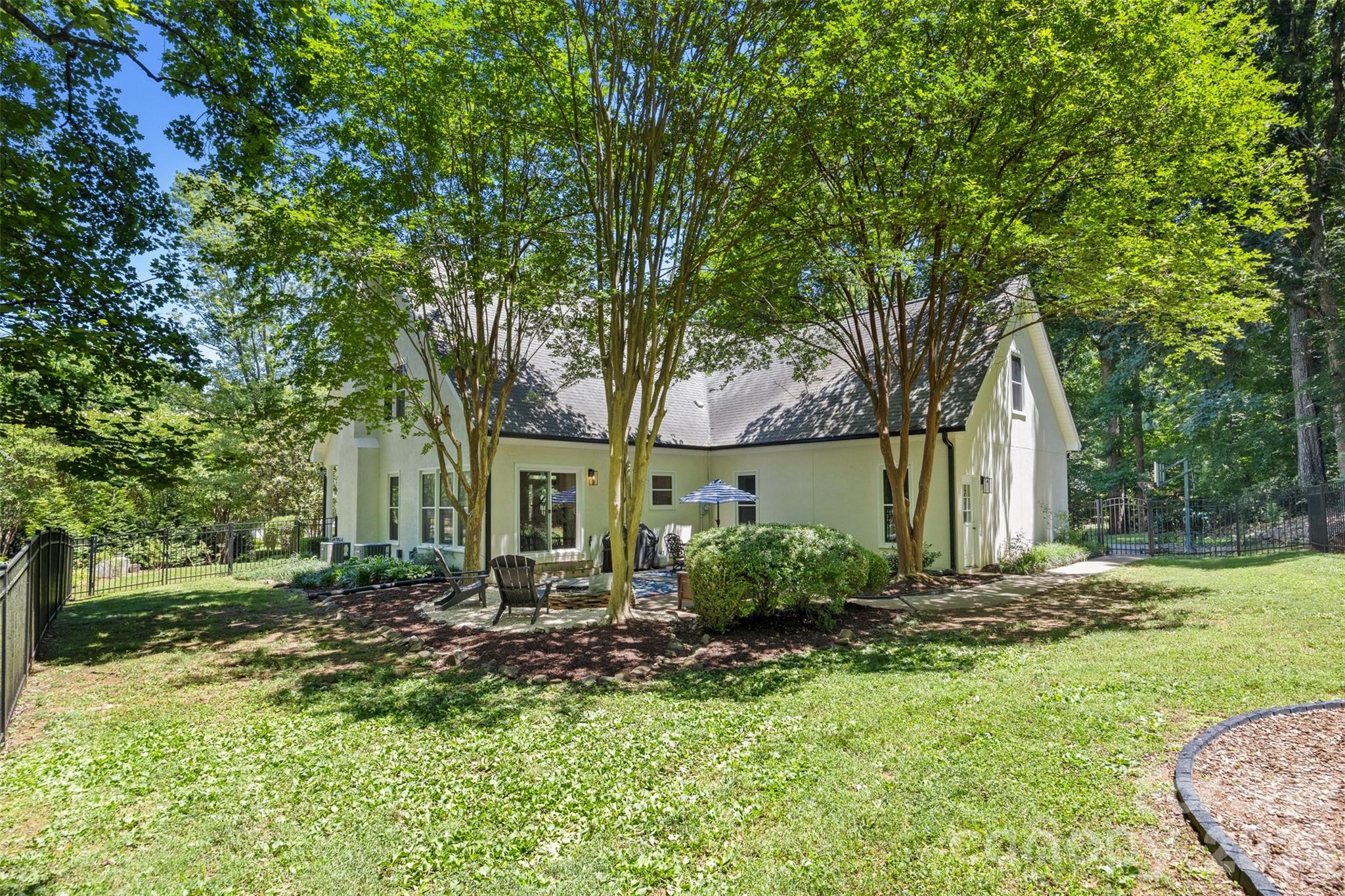 1027 Dan Maples Drive — Cramerton