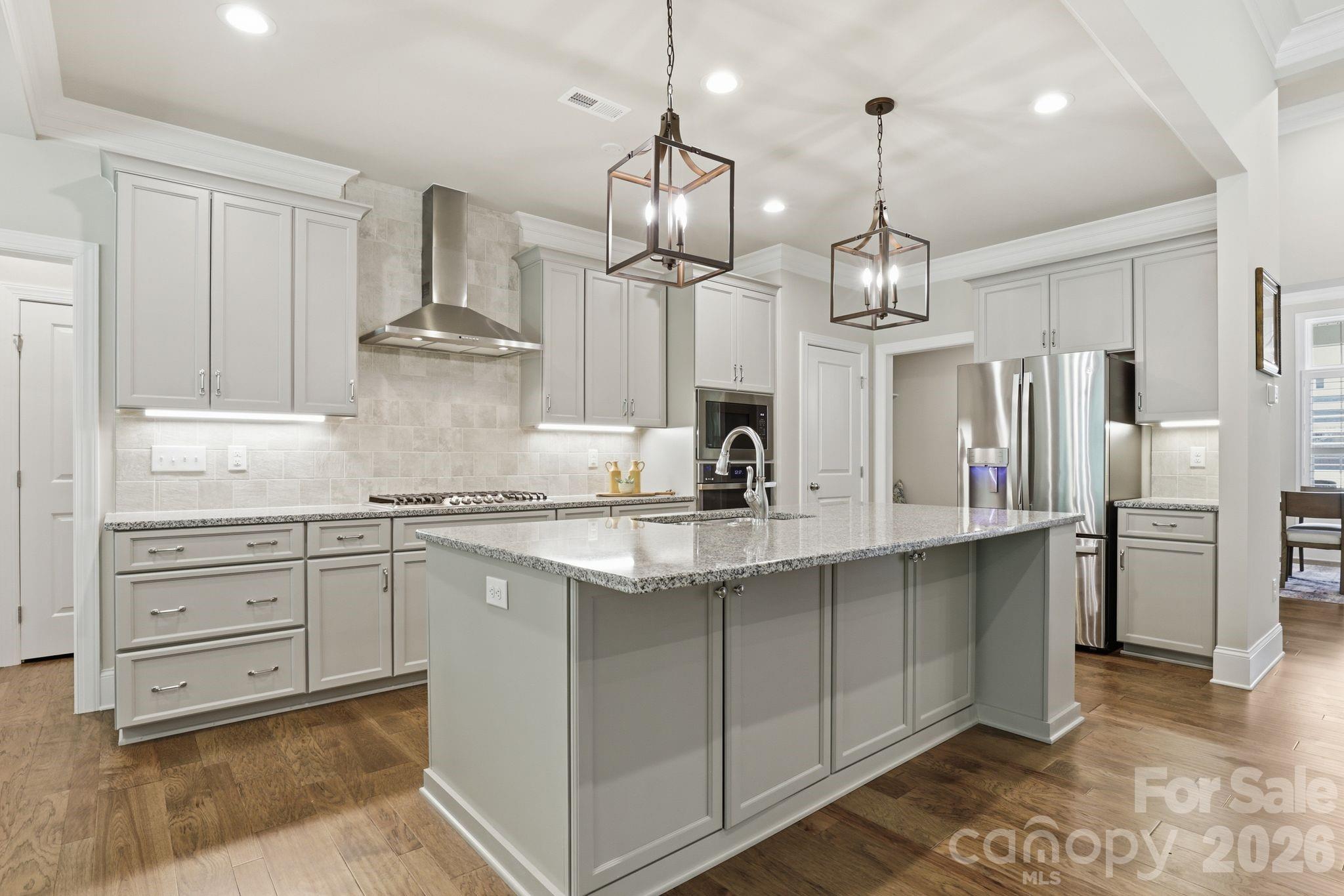 9823 Ardley Park Way — Mint Hill
