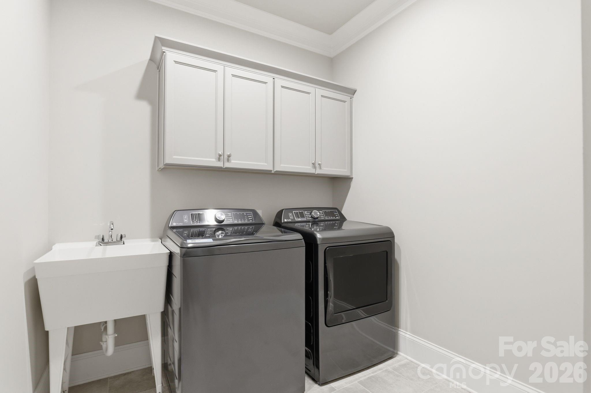9823 Ardley Park Way — Mint Hill