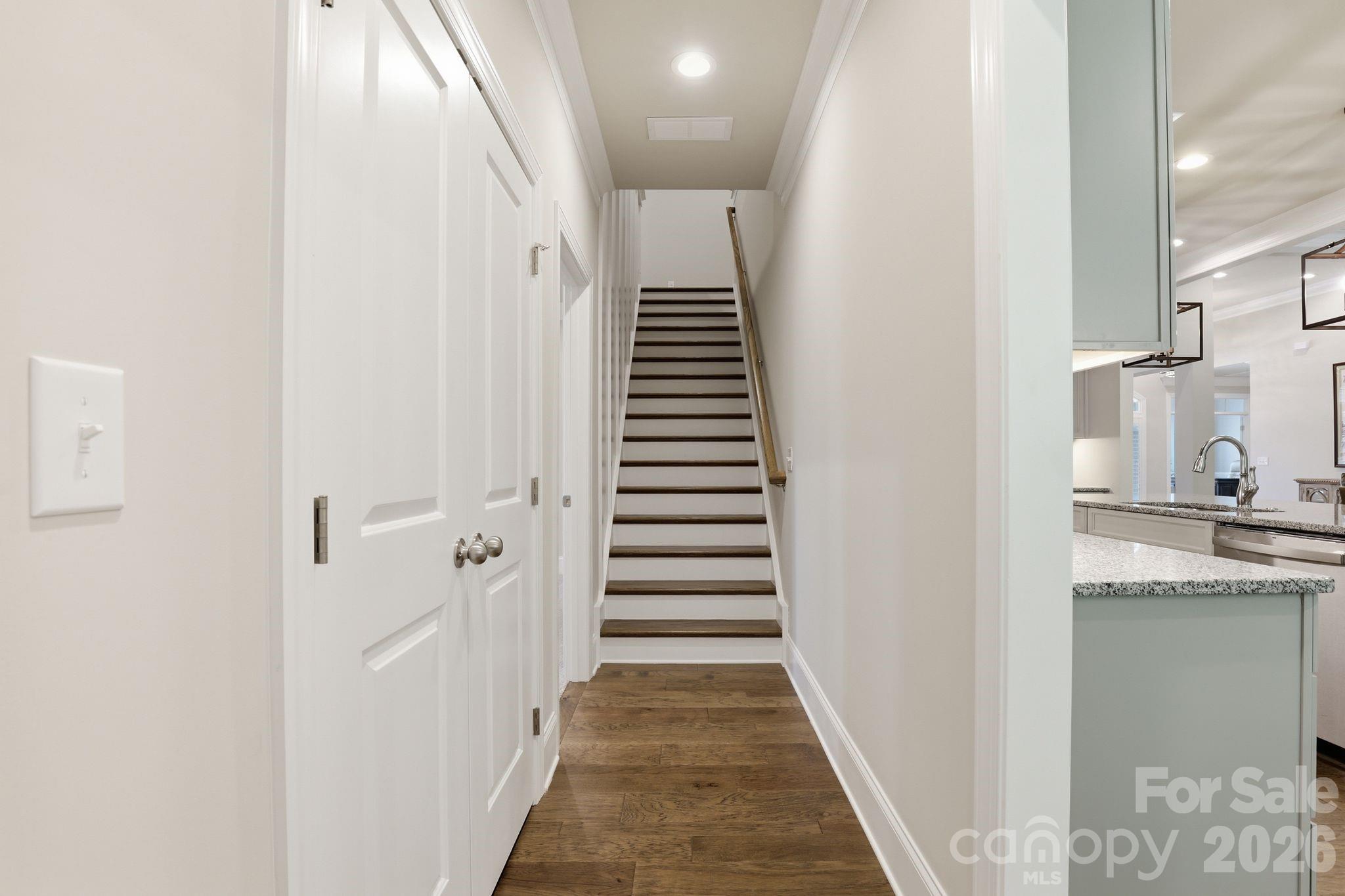 9823 Ardley Park Way — Mint Hill