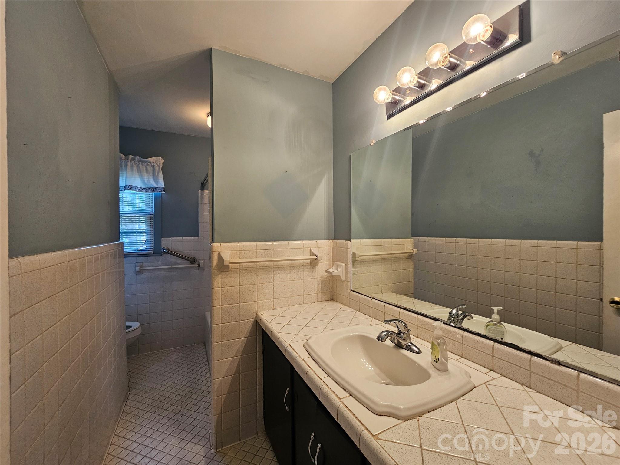 331 Woodside Drive — Shelby