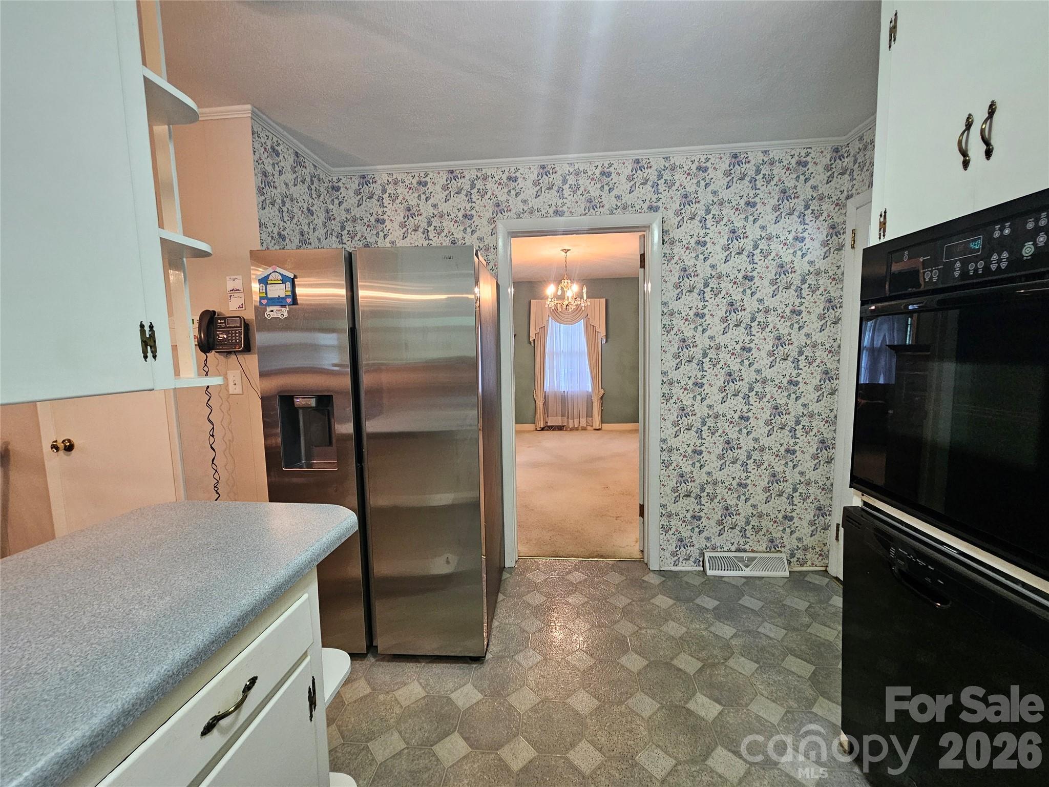 331 Woodside Drive — Shelby