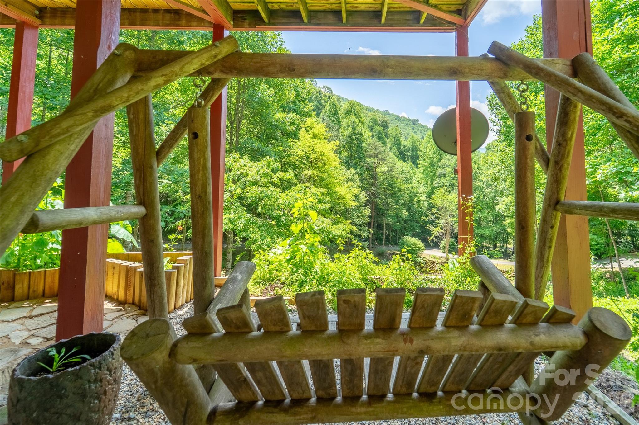 77 Pigeon Creek Trail — Bryson City