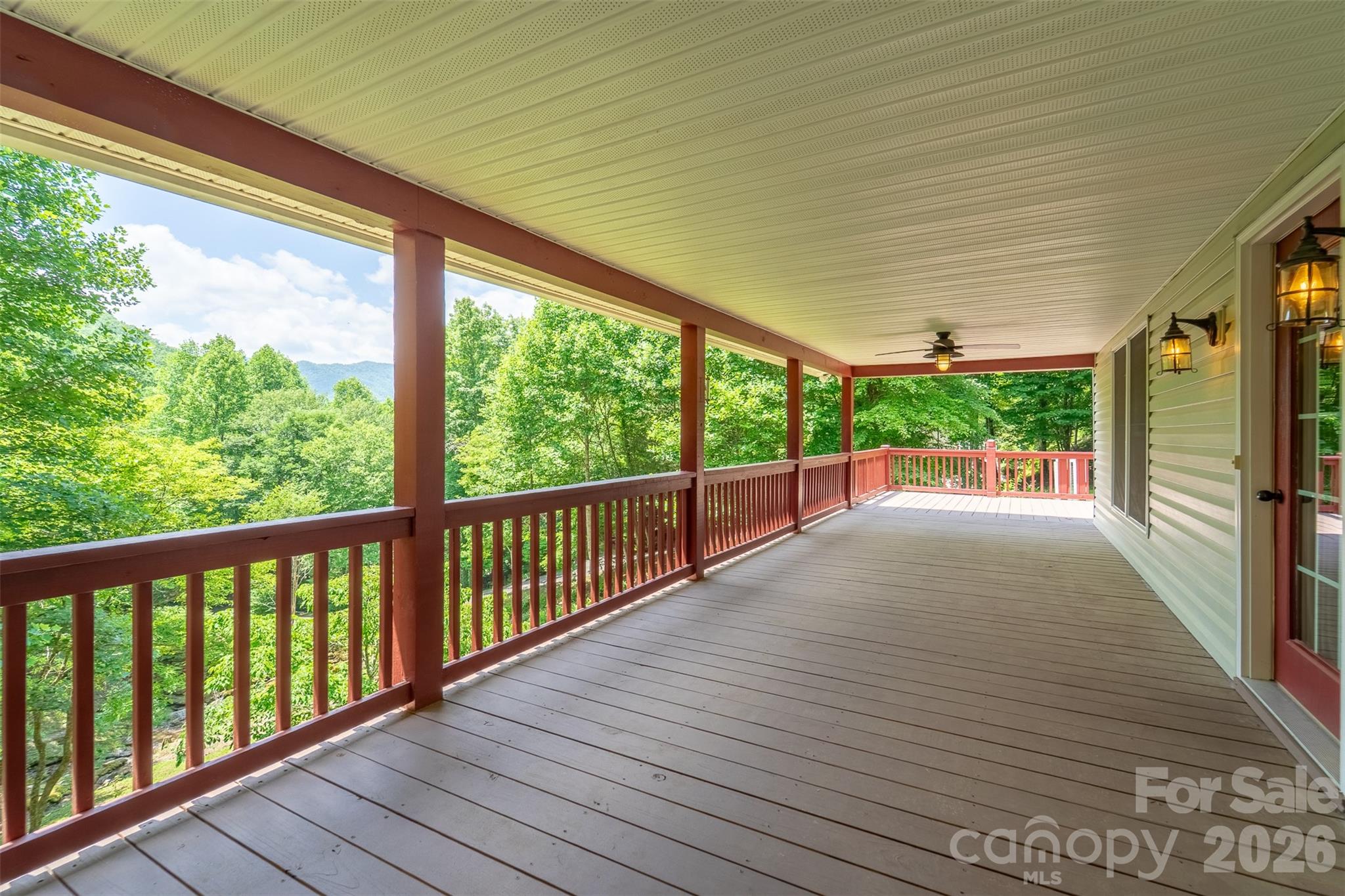77 Pigeon Creek Trail — Bryson City