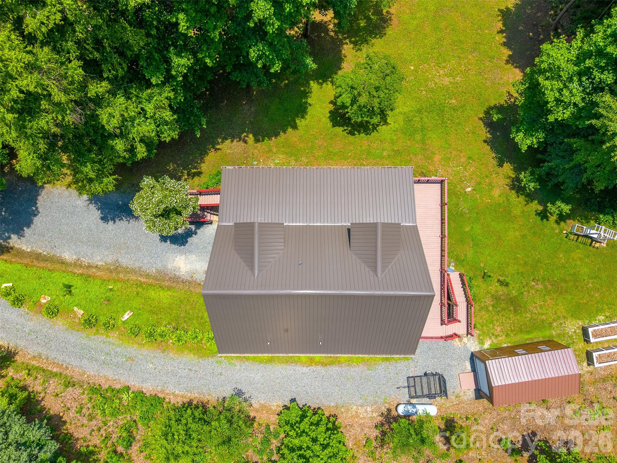 77 Pigeon Creek Trail — Bryson City