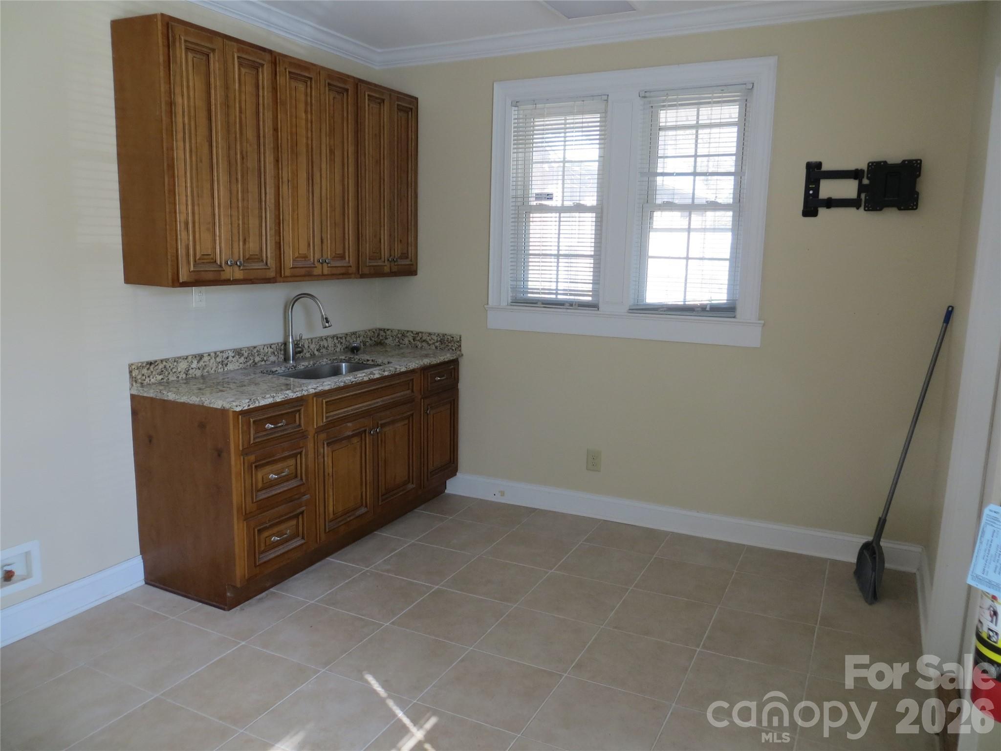 505 S Lafayette Street — Shelby