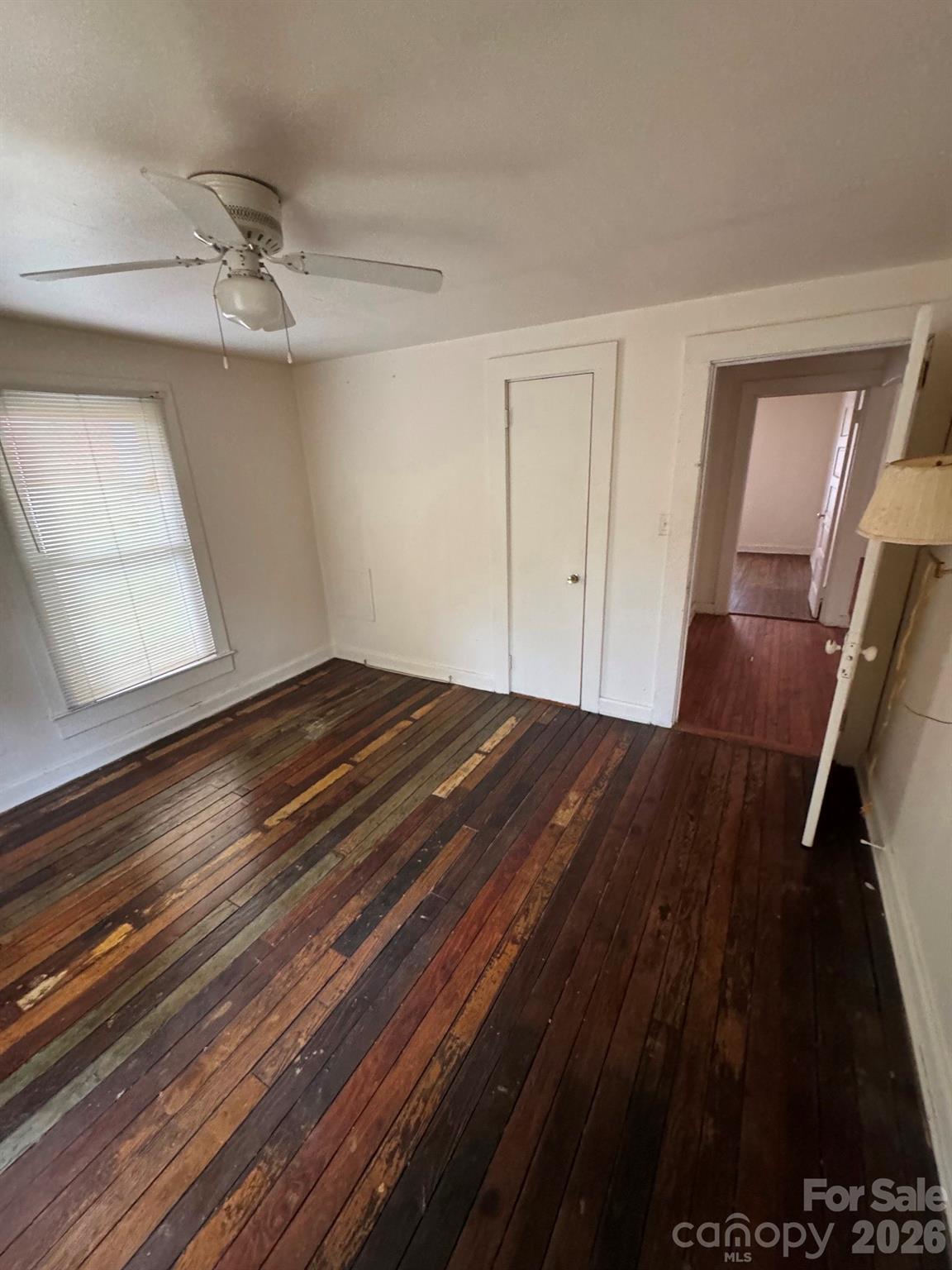 831/833 N Oak Street — Hendersonville