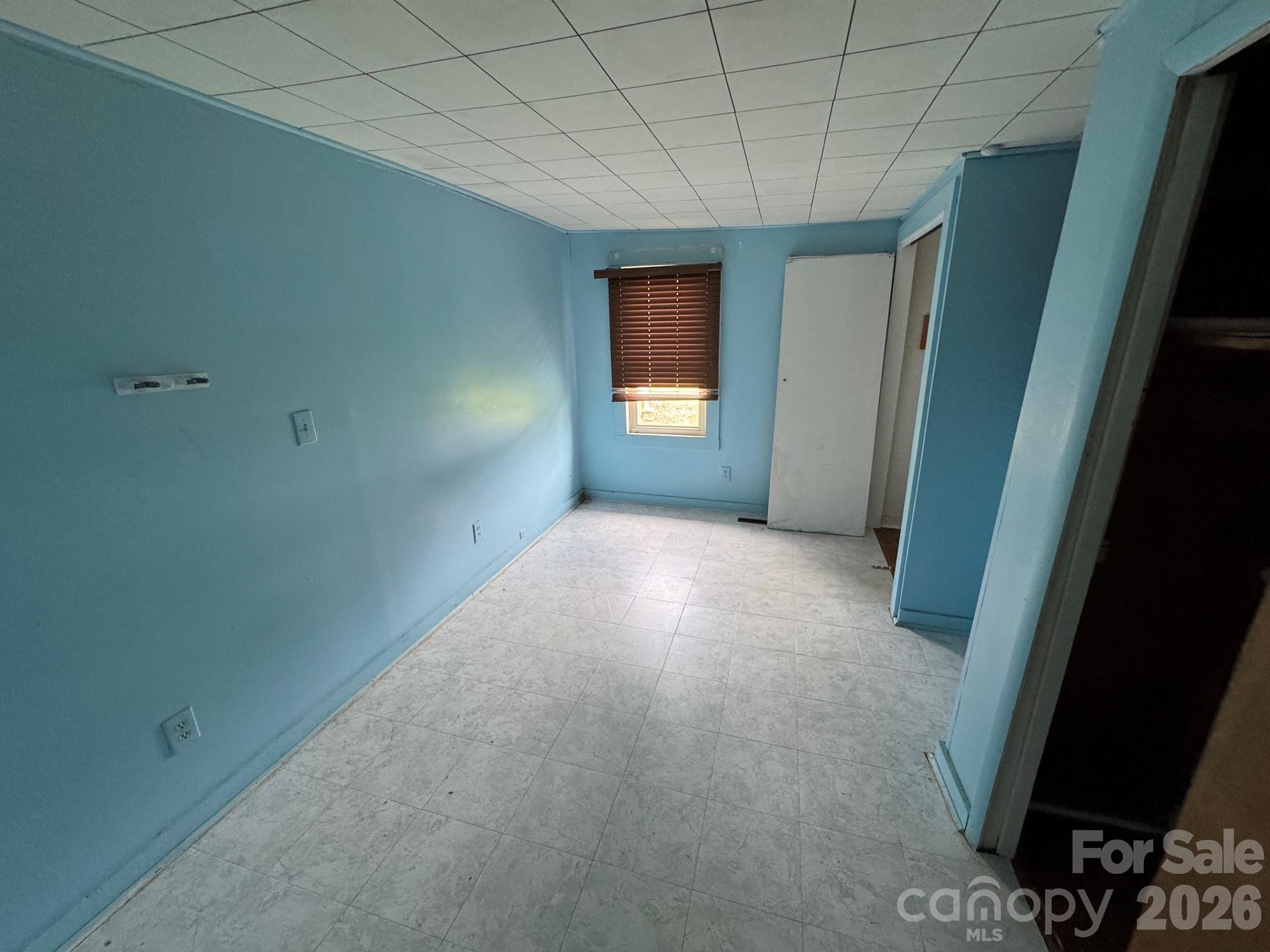 831/833 N Oak Street — Hendersonville