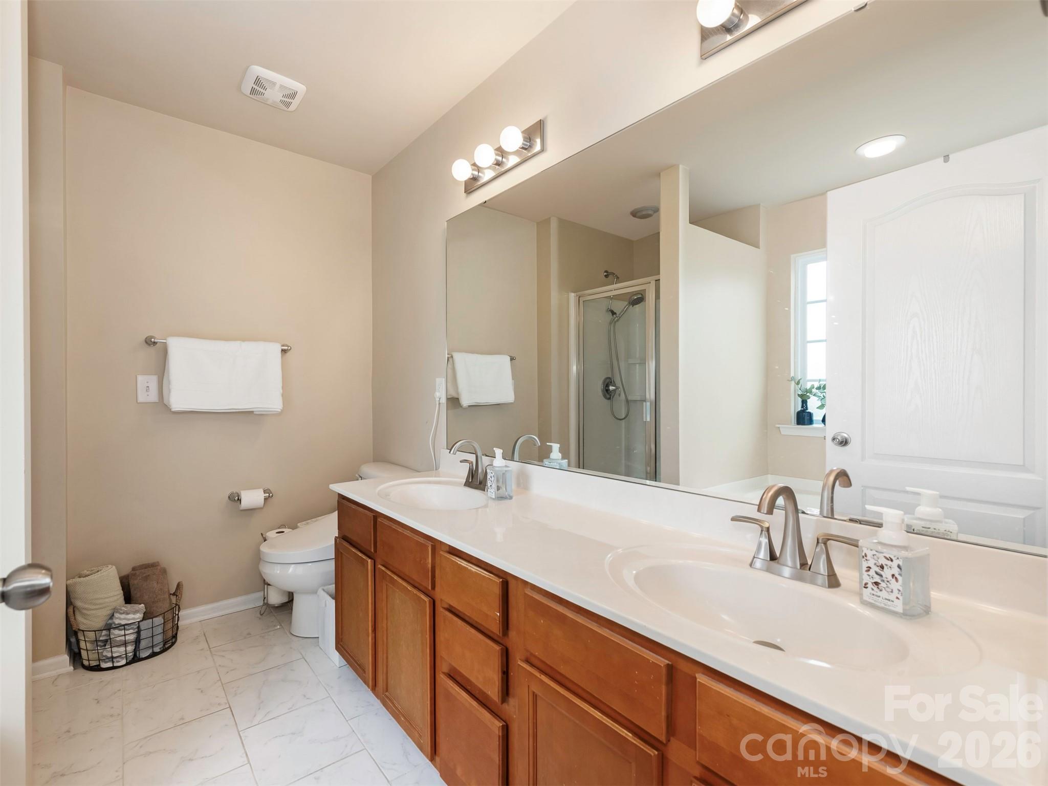 1100 Mountain Laurel Court — Matthews