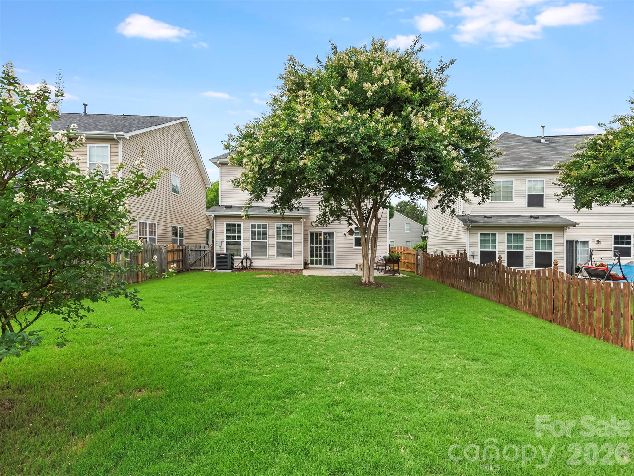 1100 Mountain Laurel Court — Matthews