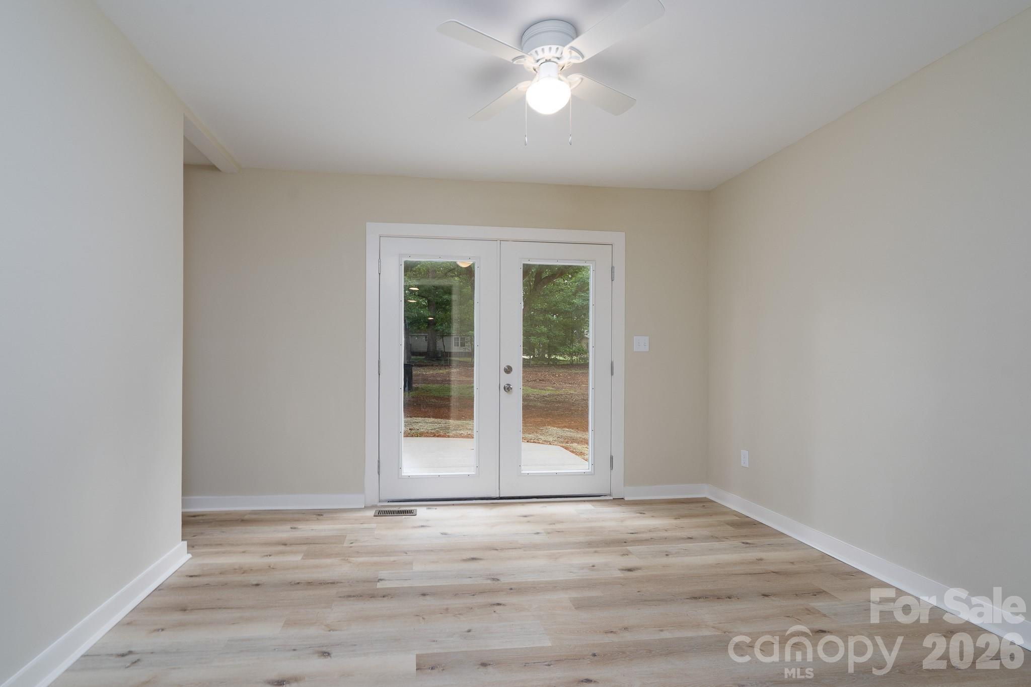 185 Garden Lane — Salisbury