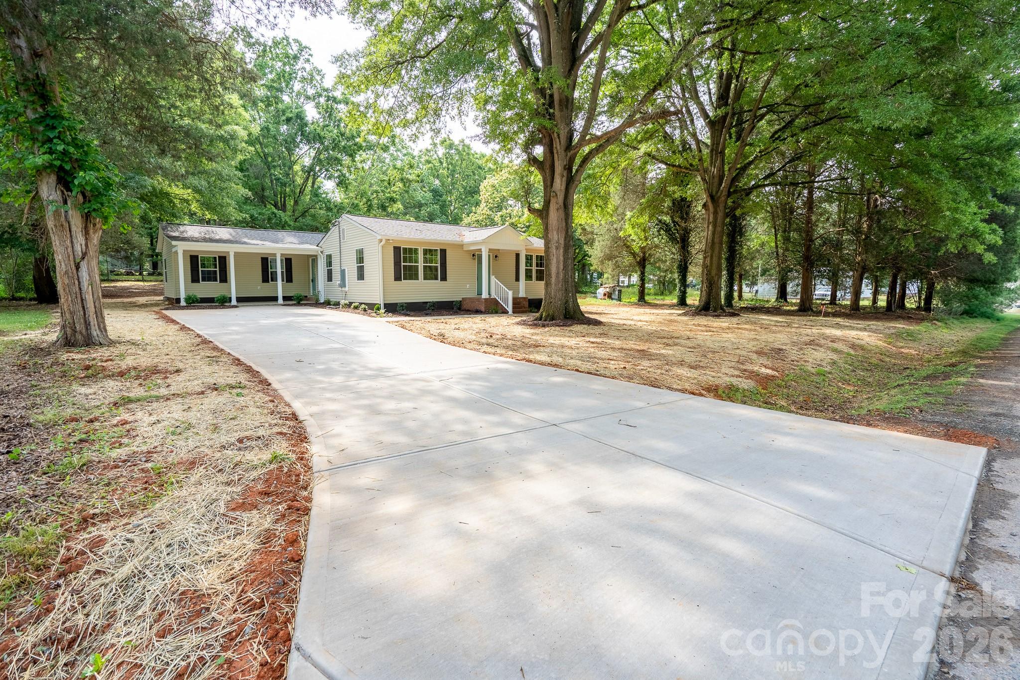 185 Garden Lane — Salisbury