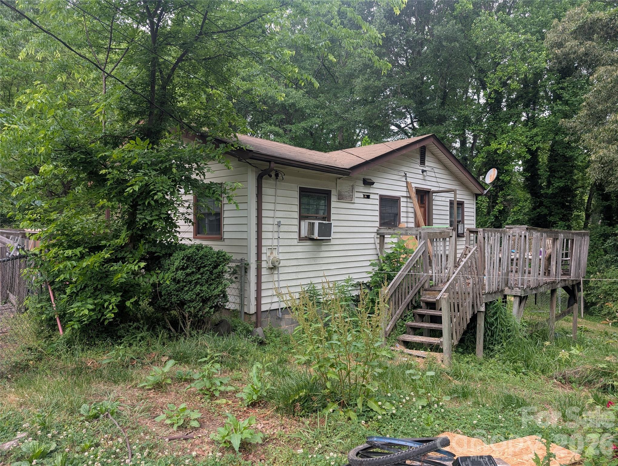1218-B Essex Street — Gastonia
