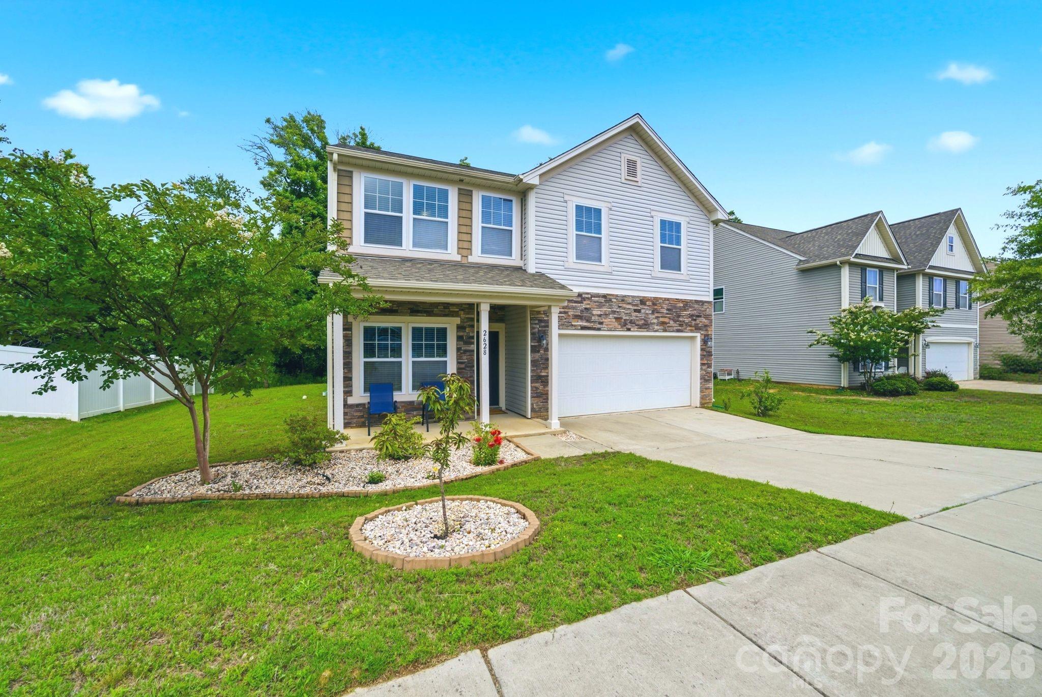 2628 Courtland Drive — Clover
