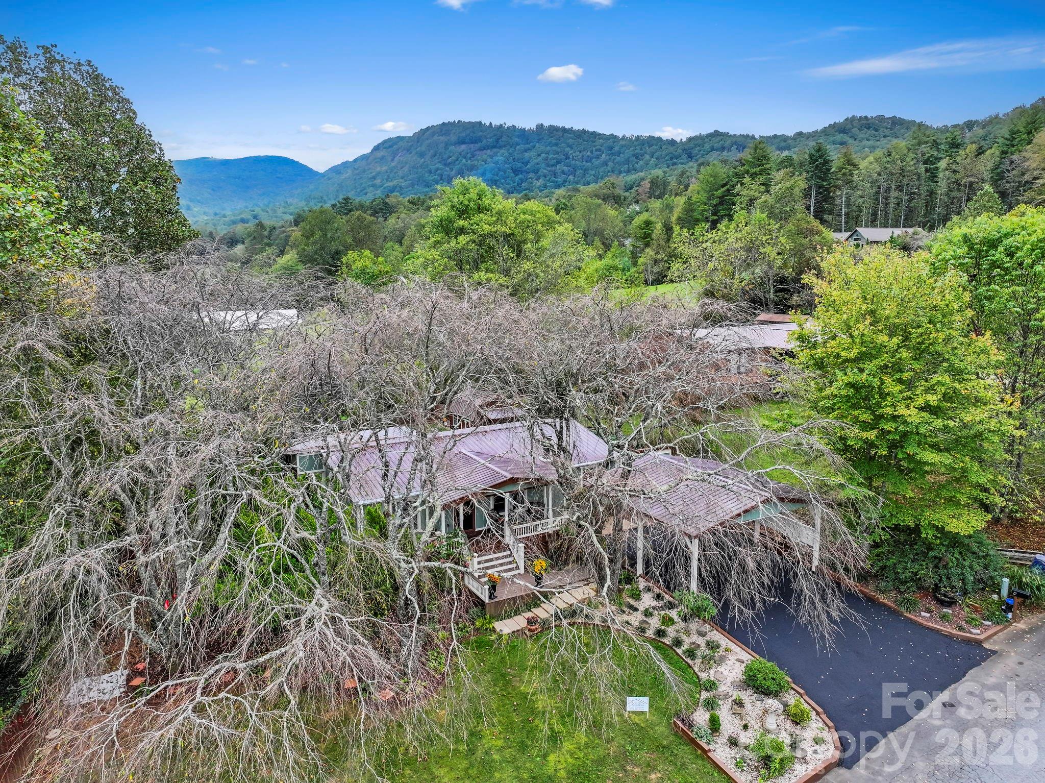 12 Timbers Edge Lane — Fairview