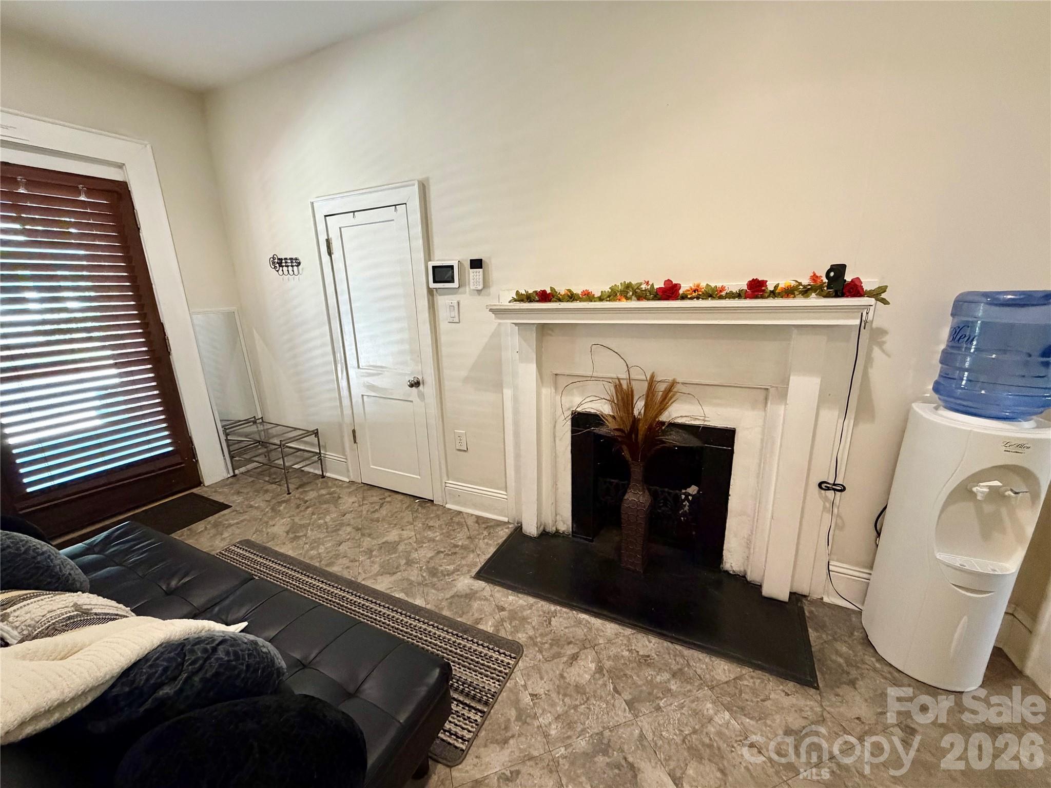 715 E Marion Street — Shelby