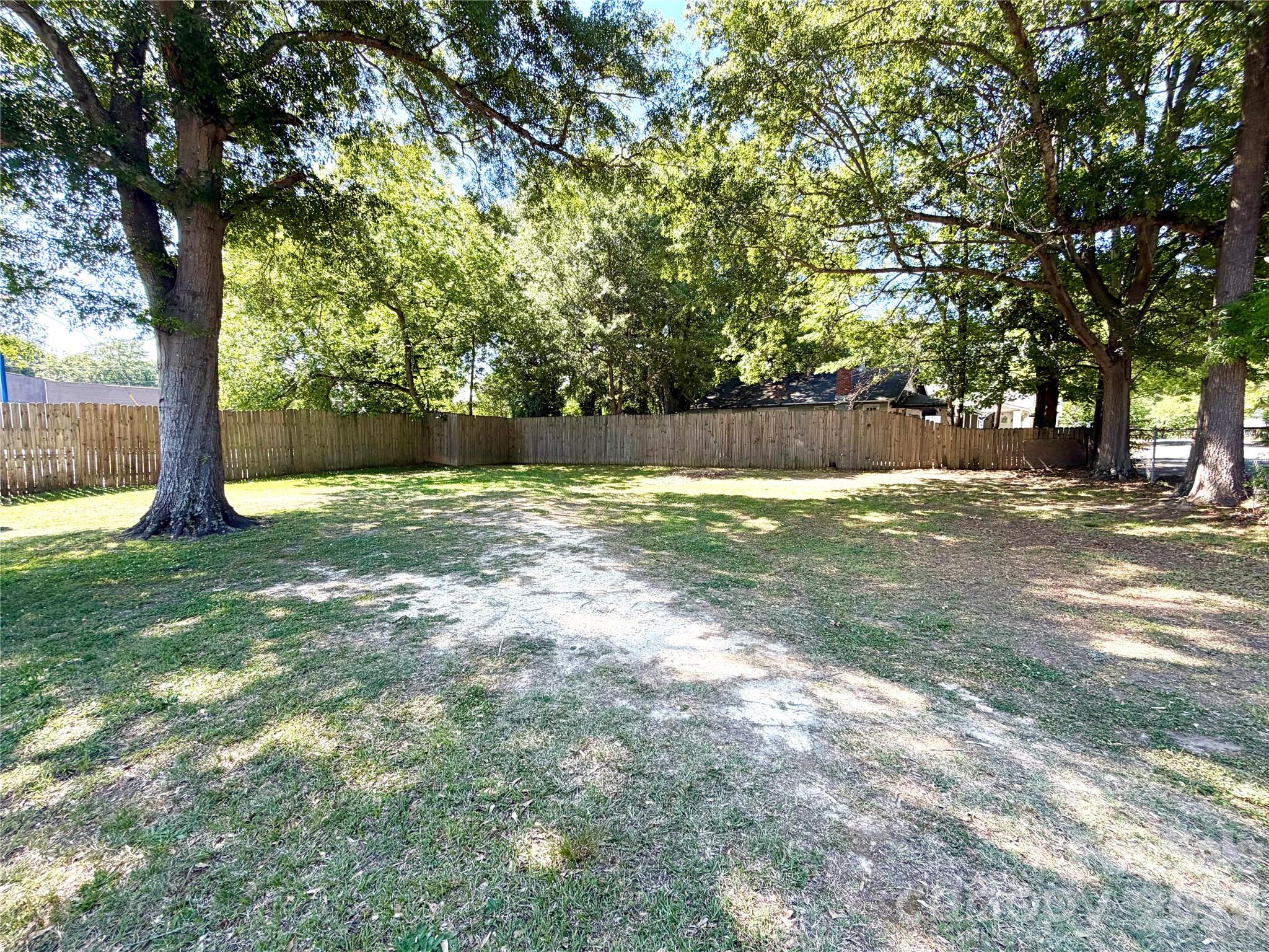 715 E Marion Street — Shelby