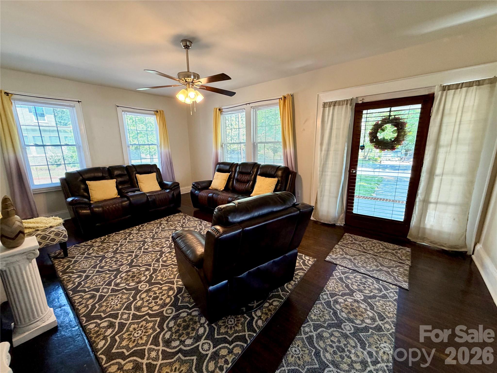 715 E Marion Street — Shelby