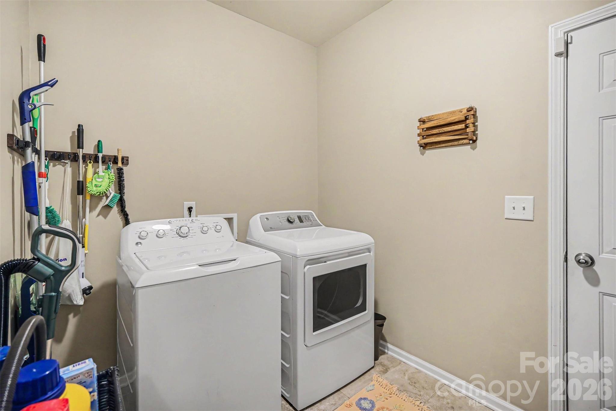 10718 Cove Point Drive — Charlotte