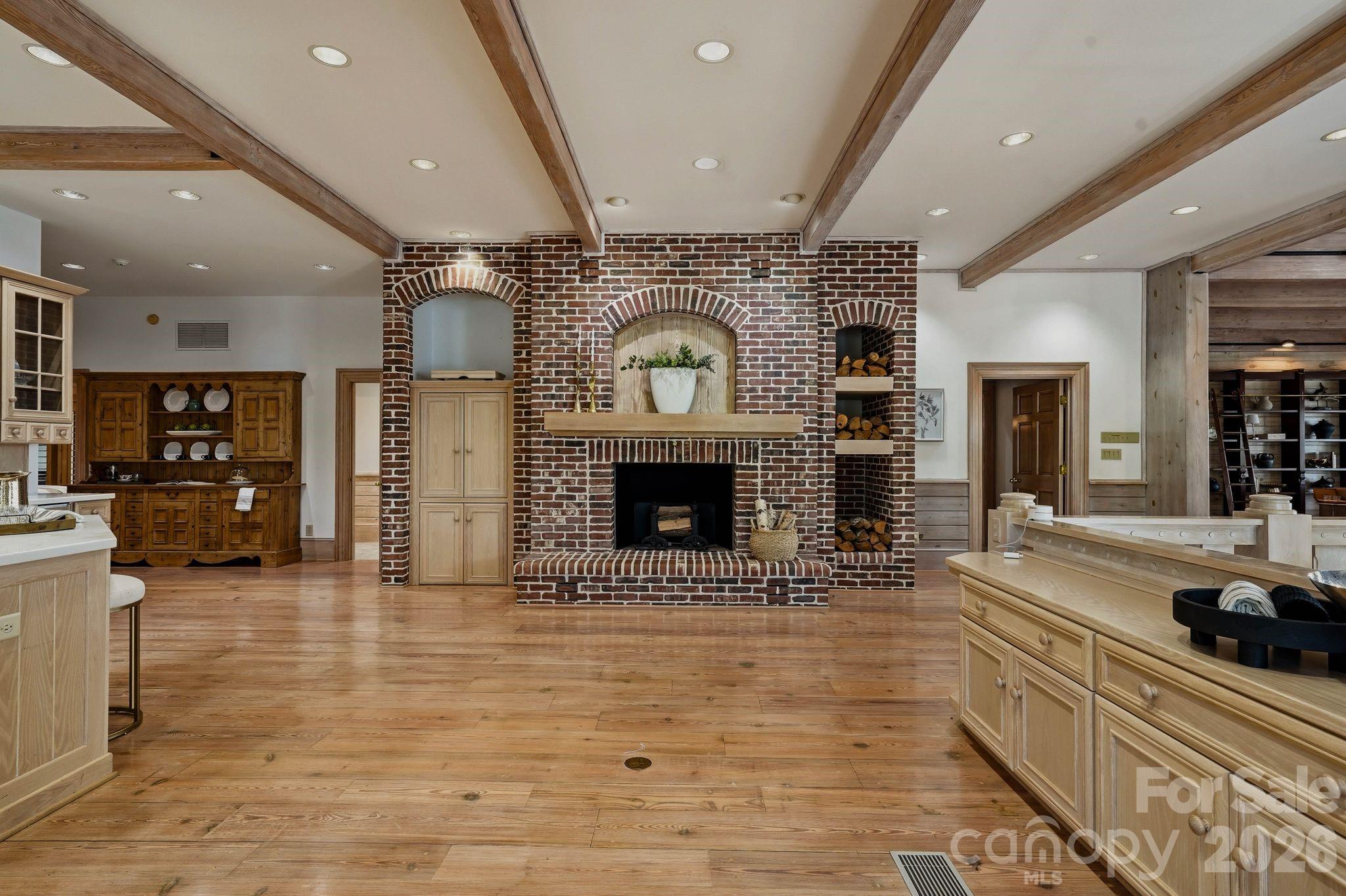 9715 Nine Eagles Lane — Charlotte