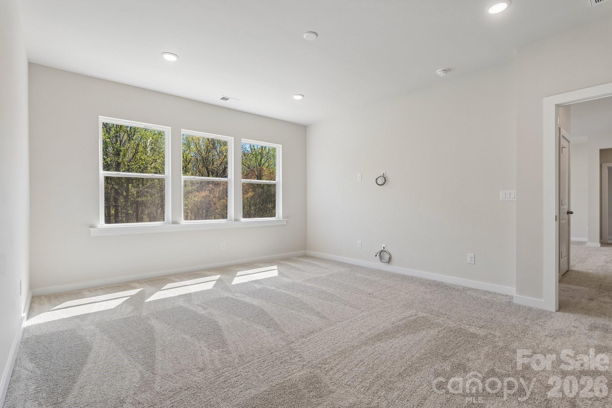 204 E Warfield Drive — Mooresville