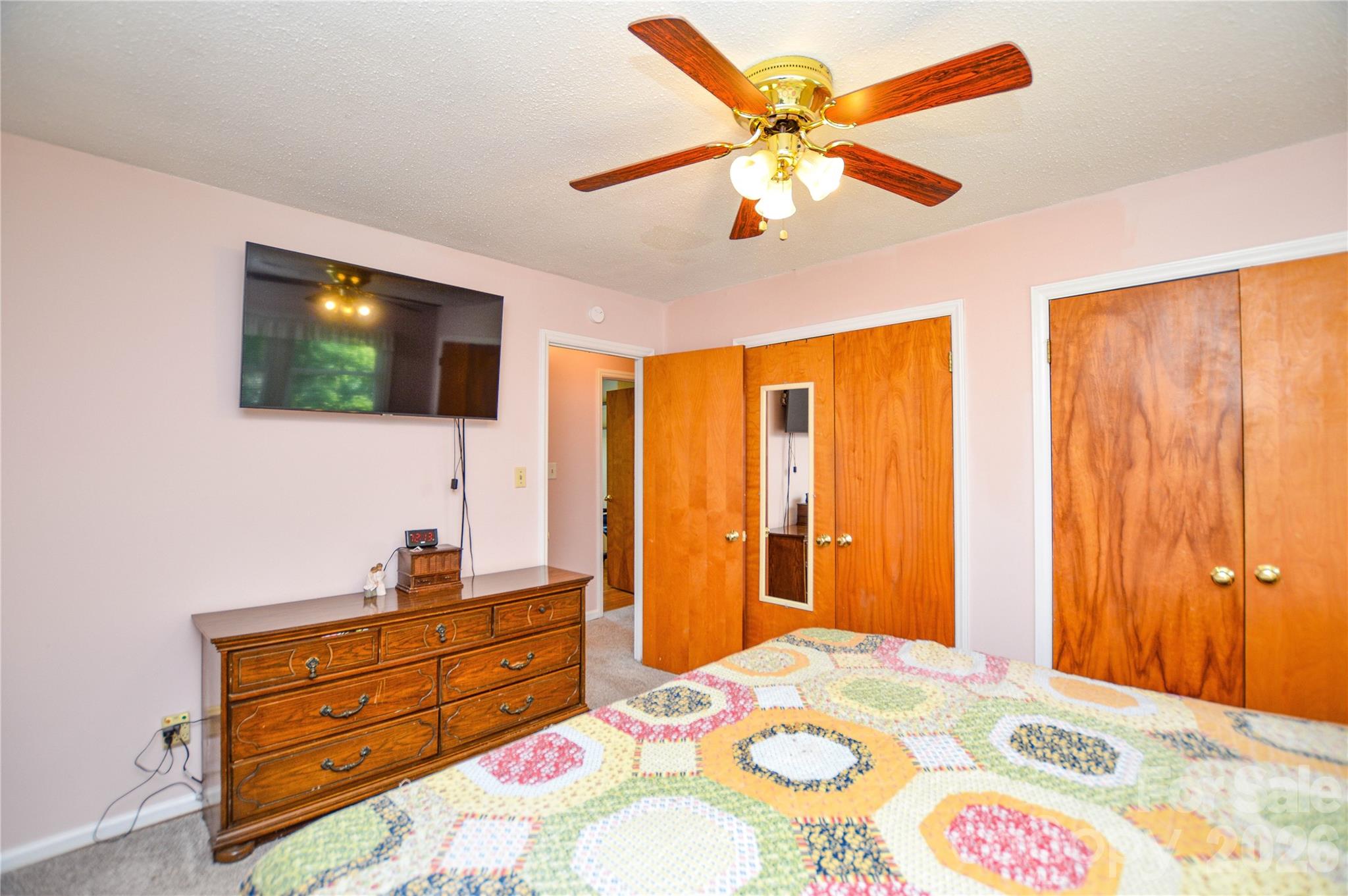 518 Vinecrest Drive — Matthews