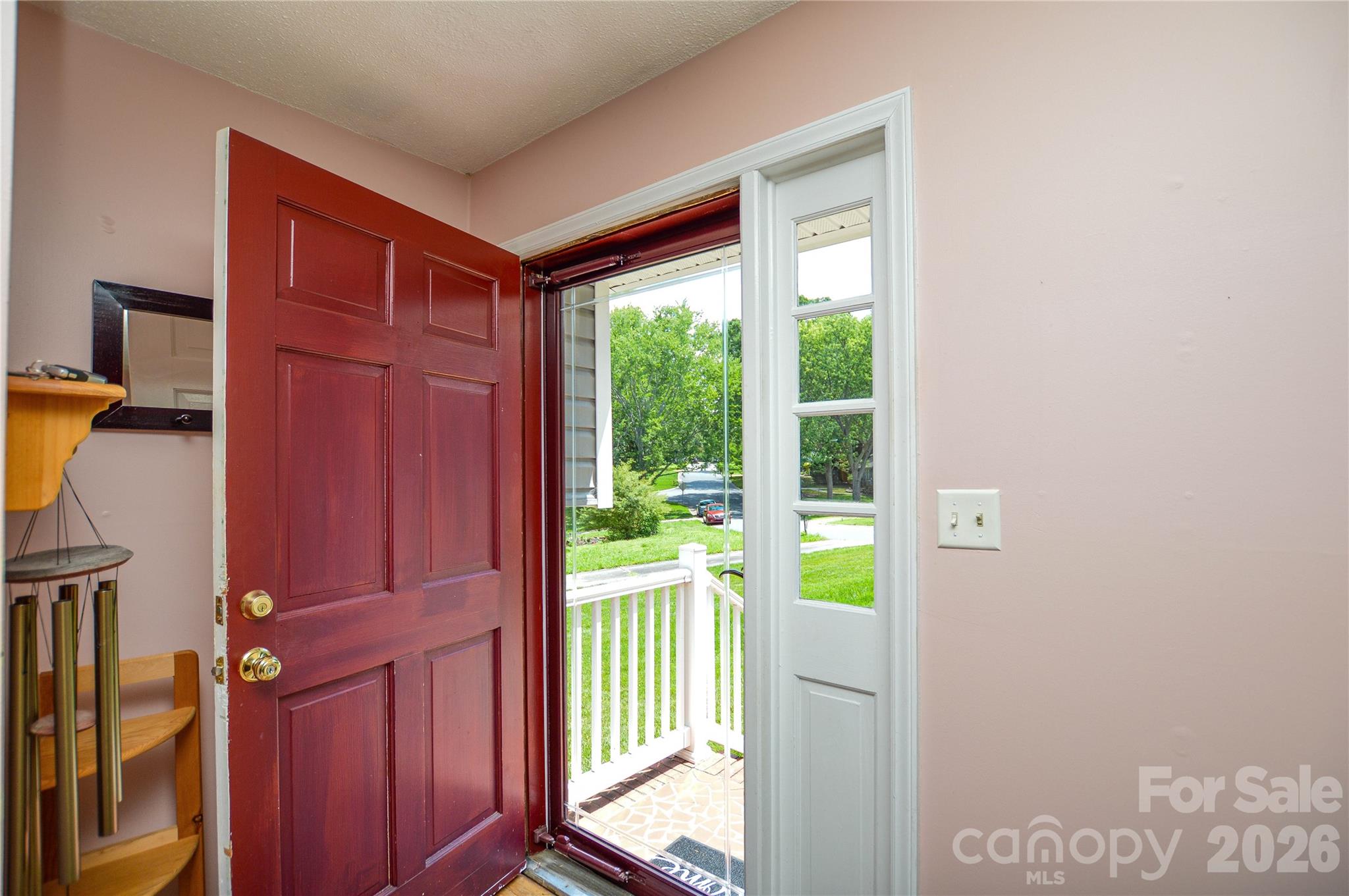 518 Vinecrest Drive — Matthews