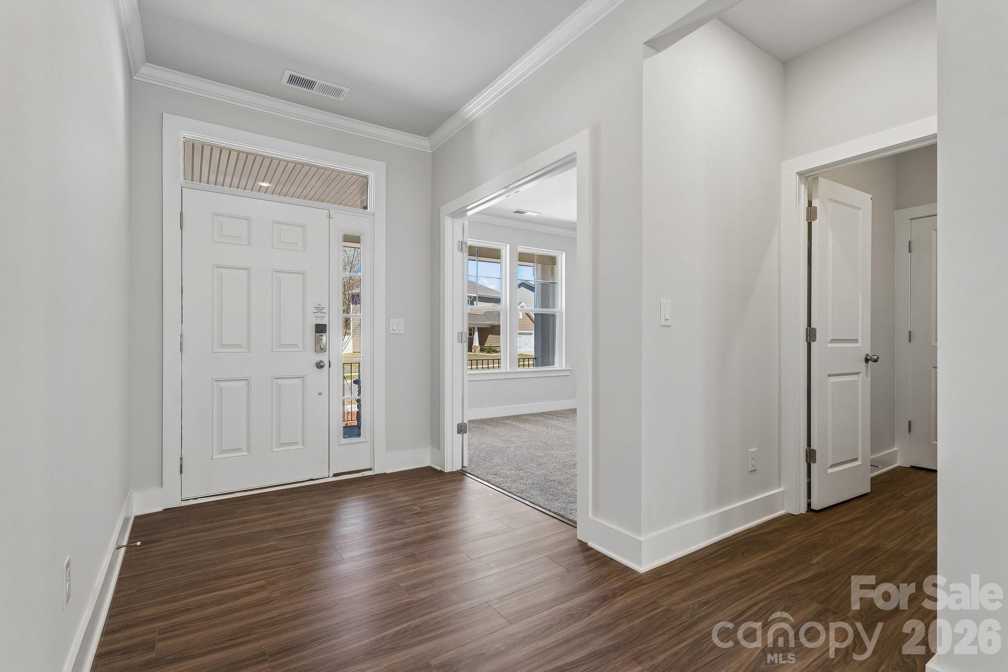 208 E Warfield Drive — Mooresville