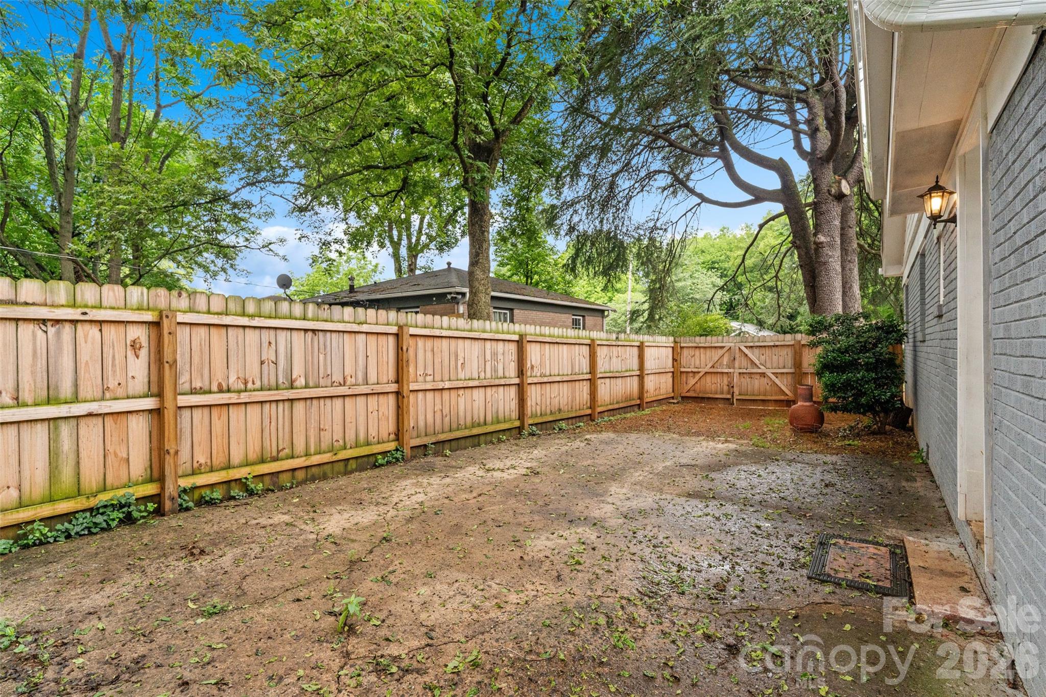 1626 Taylor Avenue — Charlotte