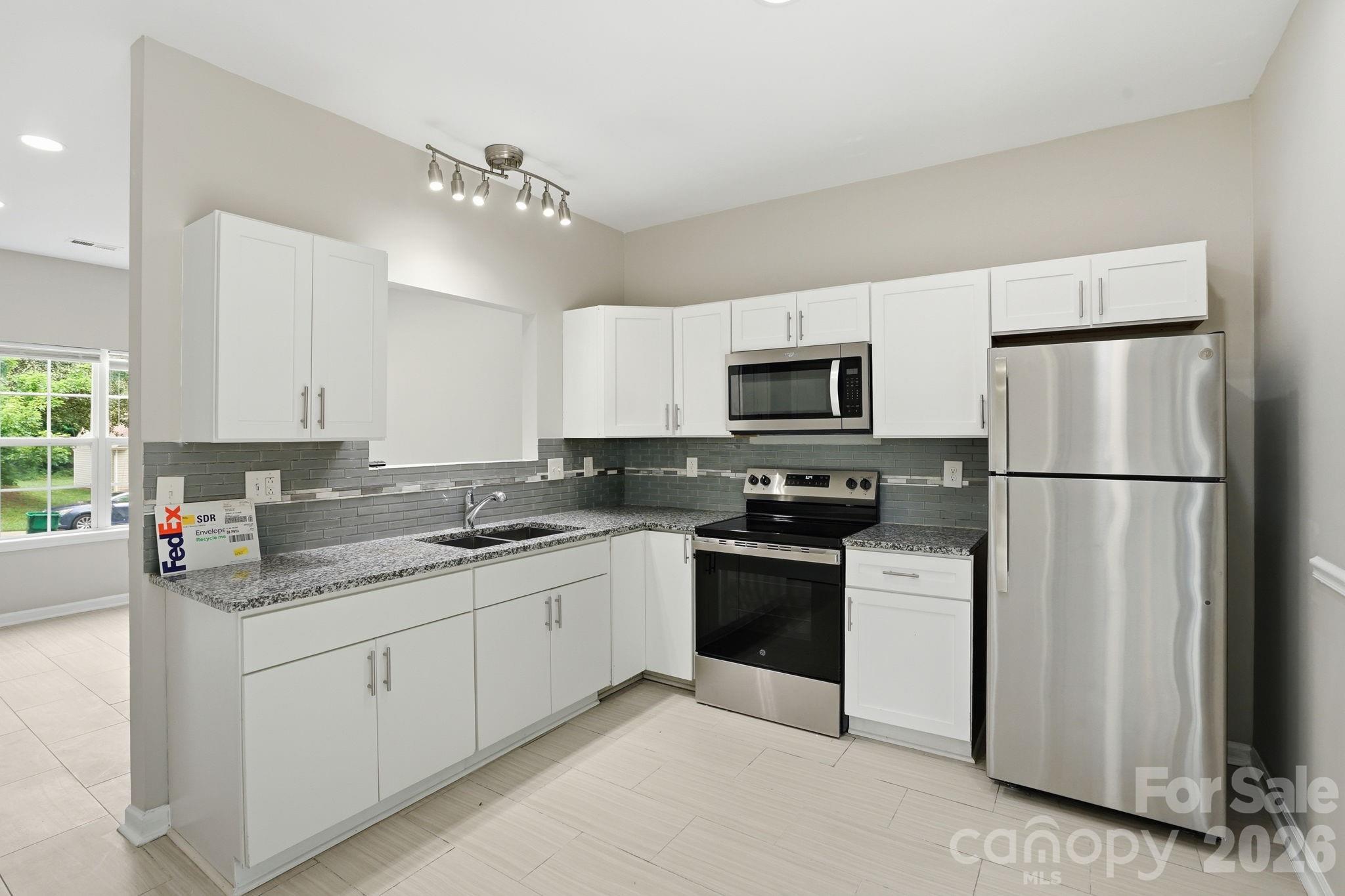 5240 Javitz Road — Charlotte