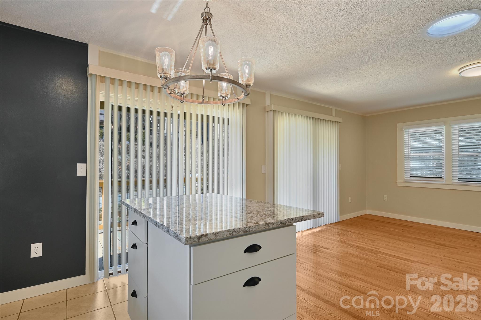 9 Woodfin Avenue — Asheville