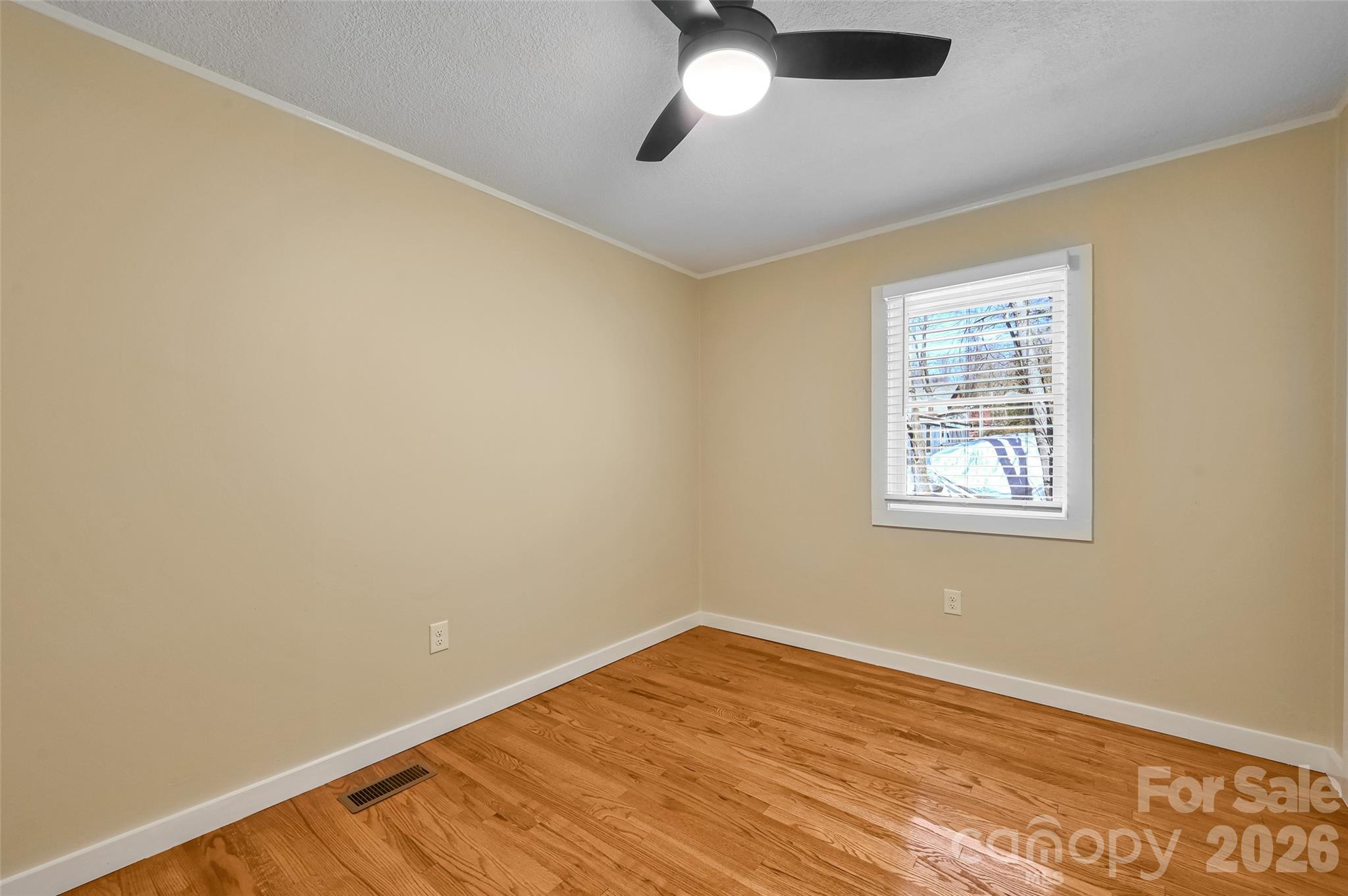 9 Woodfin Avenue — Asheville