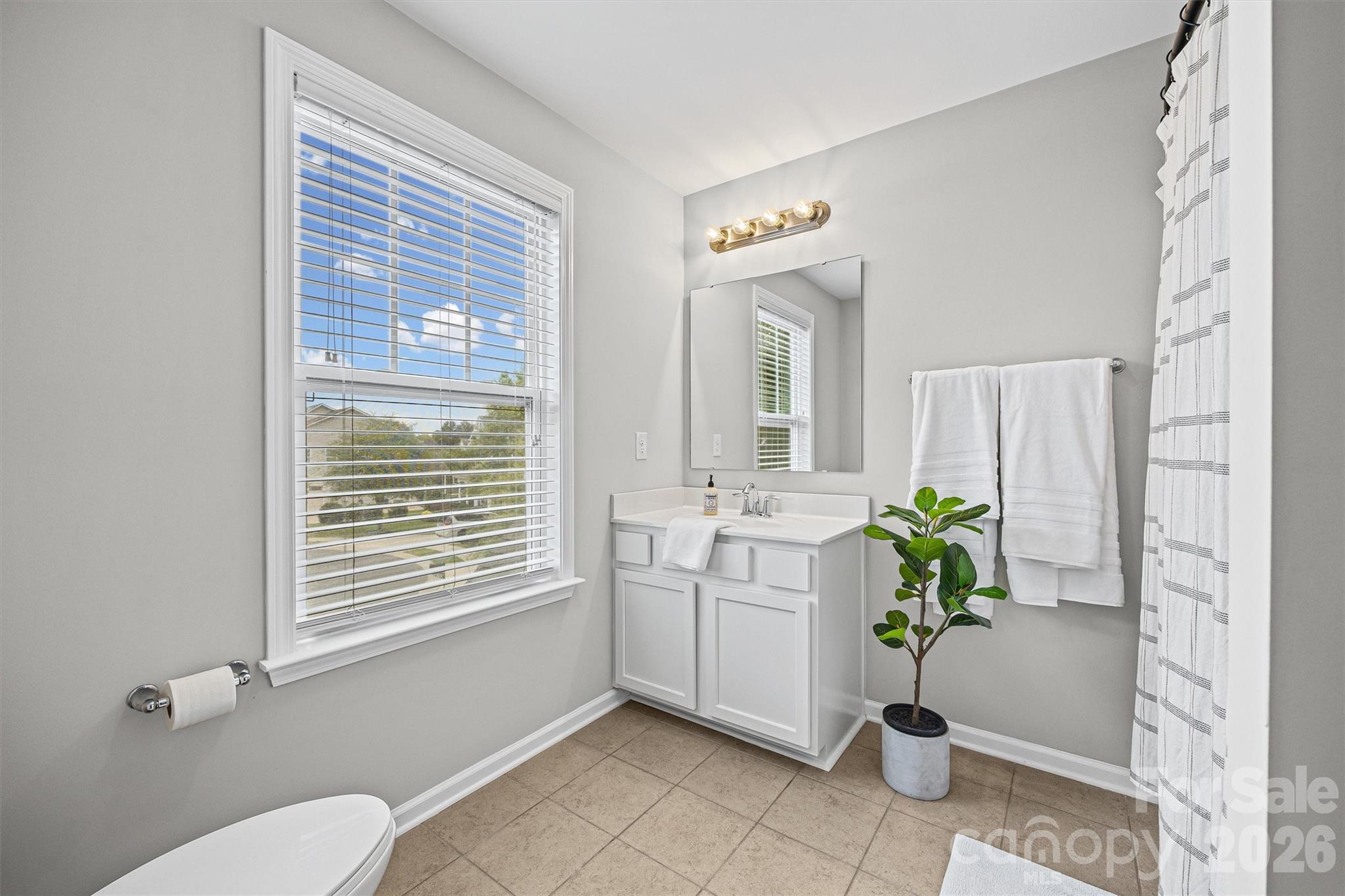 3703 Jacinta Court — Tega Cay