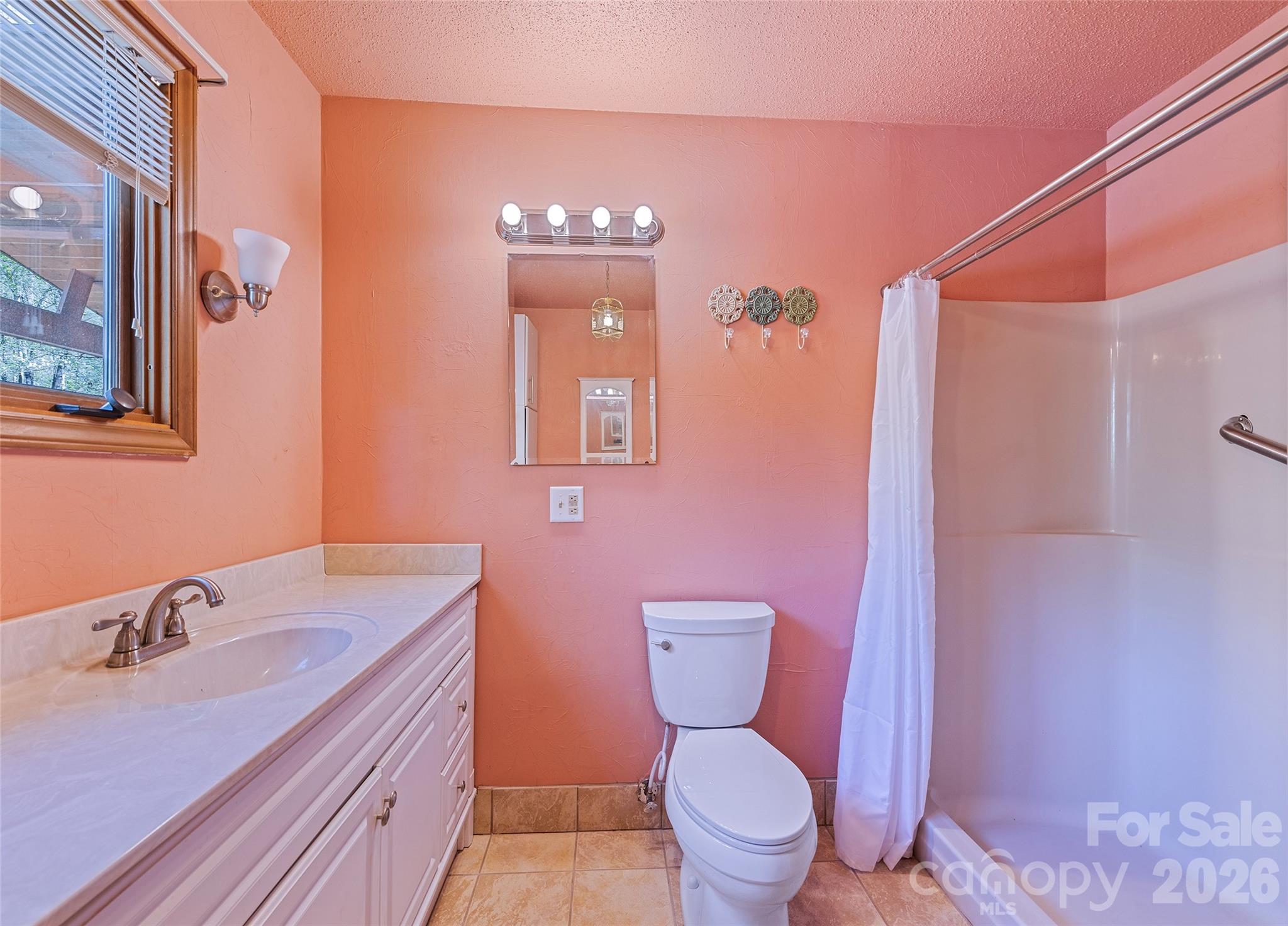 182 Laurel Branch Road — Maggie Valley
