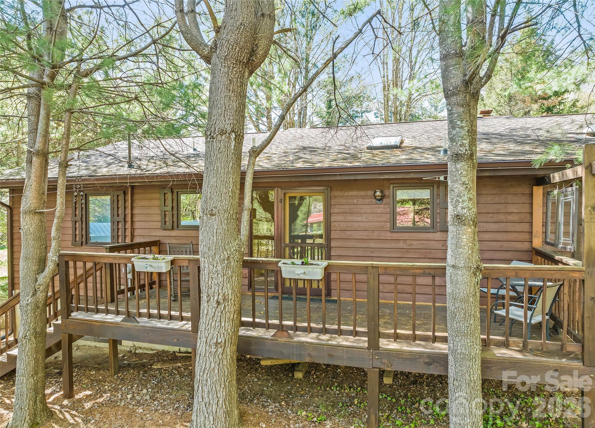 182 Laurel Branch Road — Maggie Valley