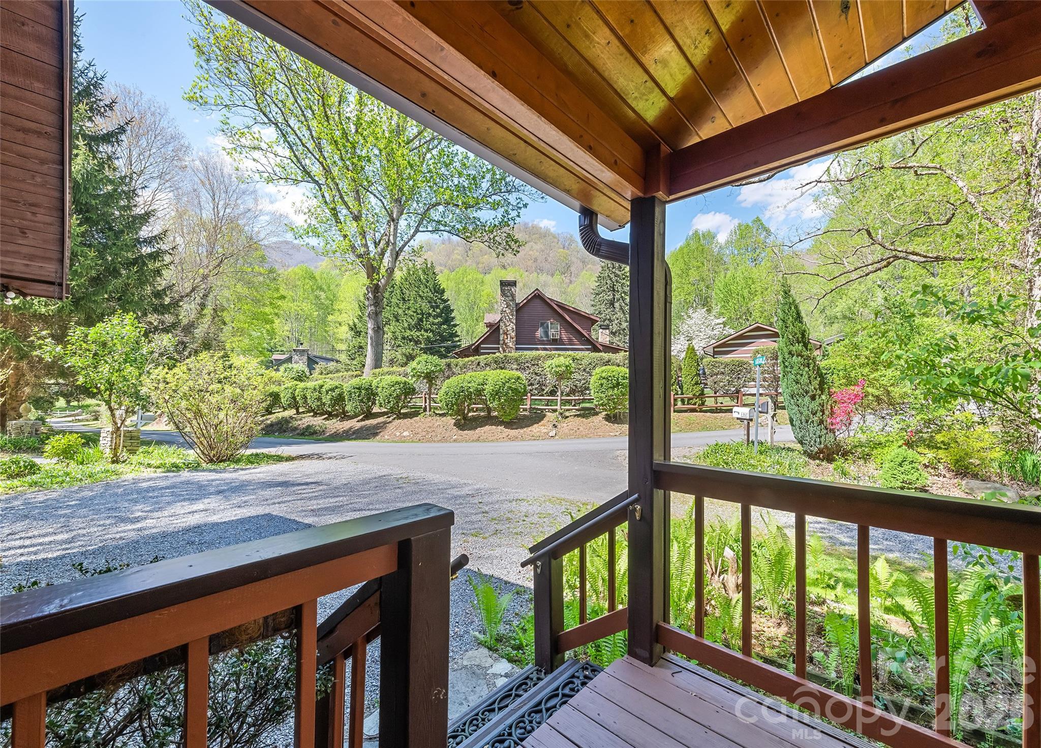 182 Laurel Branch Road — Maggie Valley