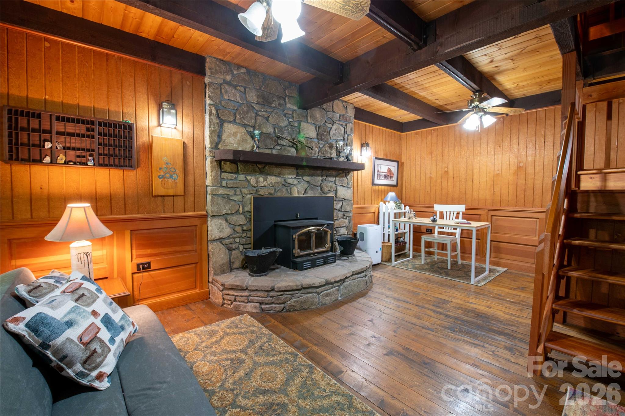 152 Middle Creek Cove — Burnsville