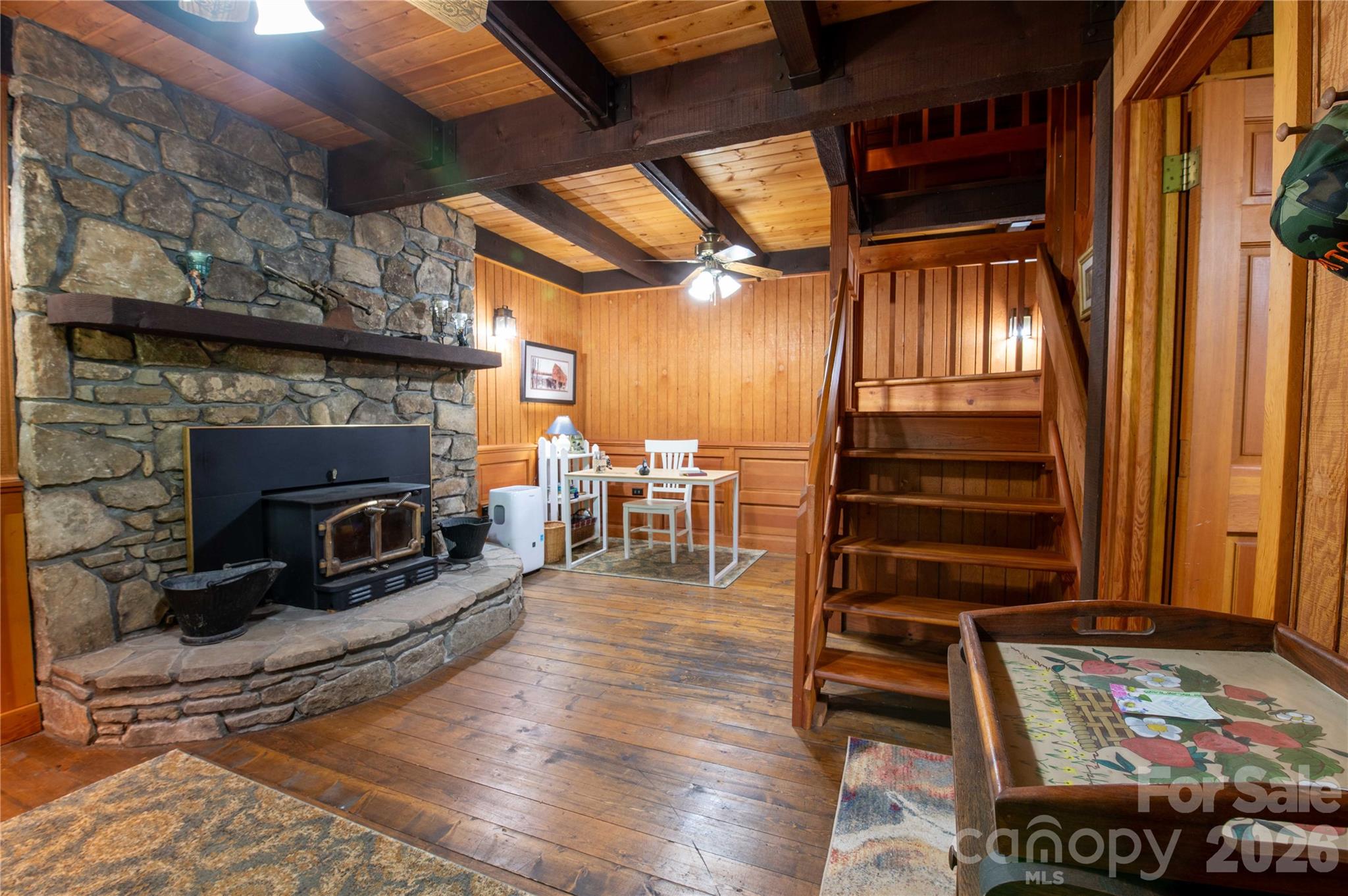 152 Middle Creek Cove — Burnsville