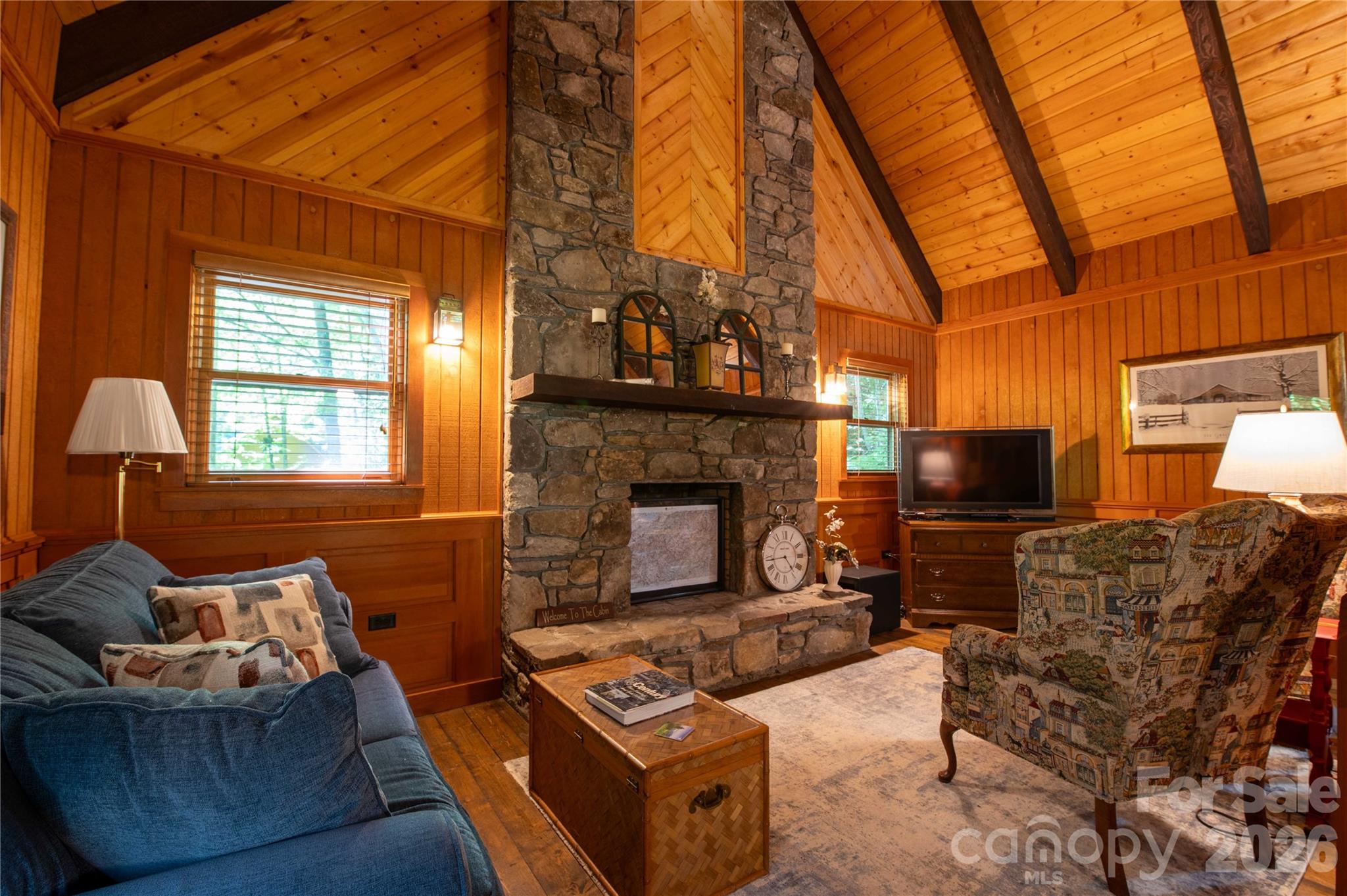 152 Middle Creek Cove — Burnsville
