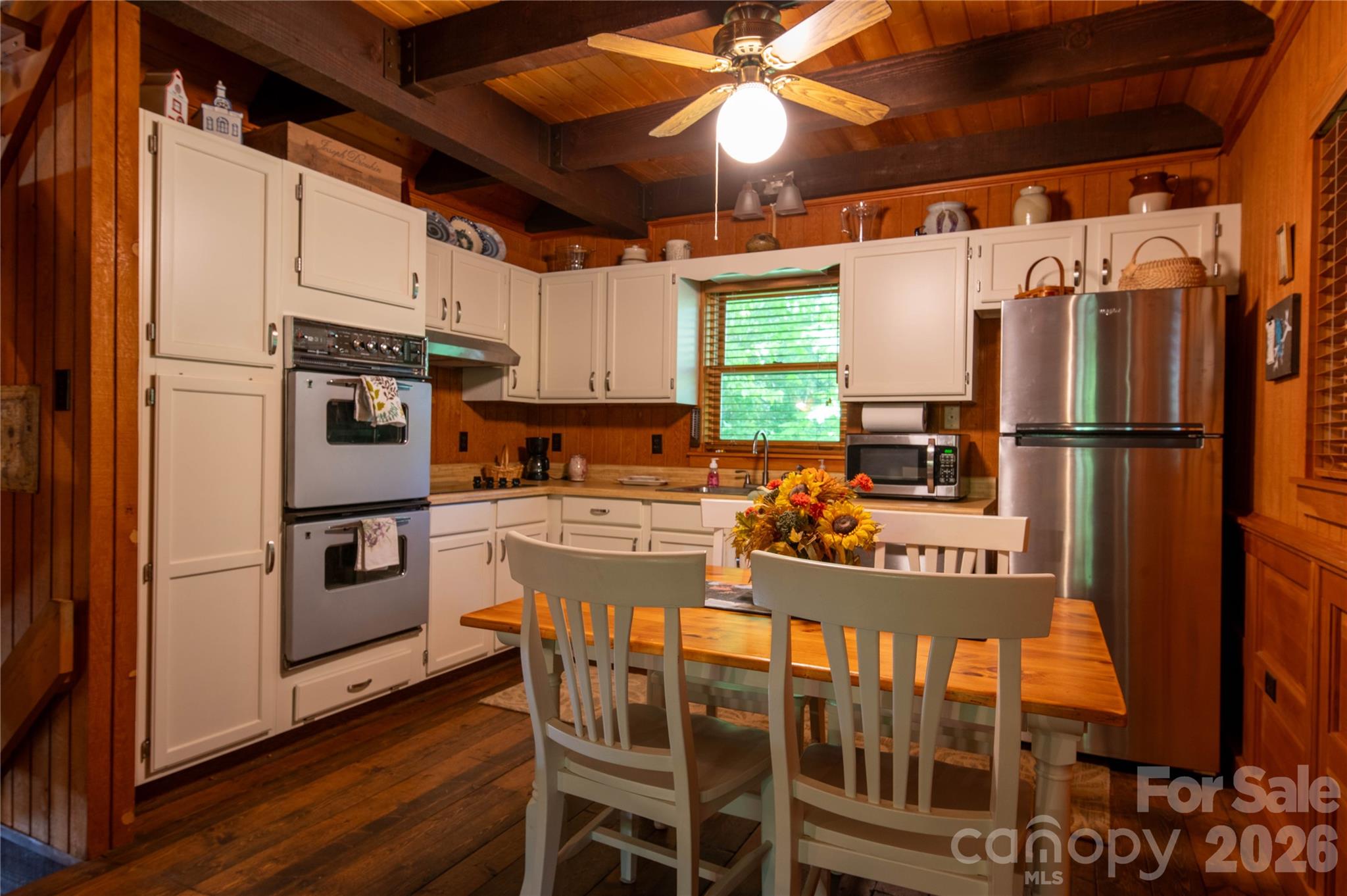 152 Middle Creek Cove — Burnsville