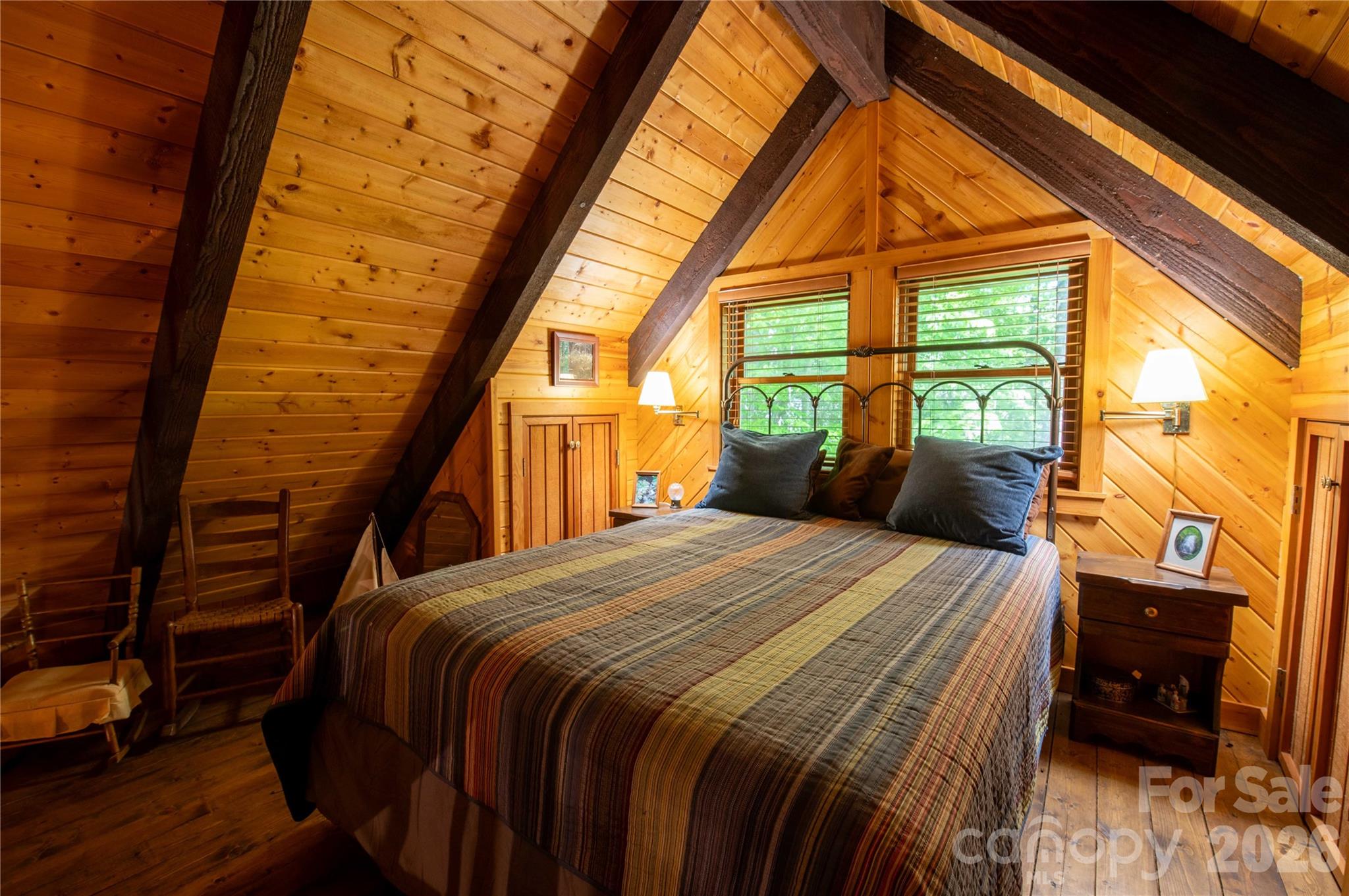 152 Middle Creek Cove — Burnsville