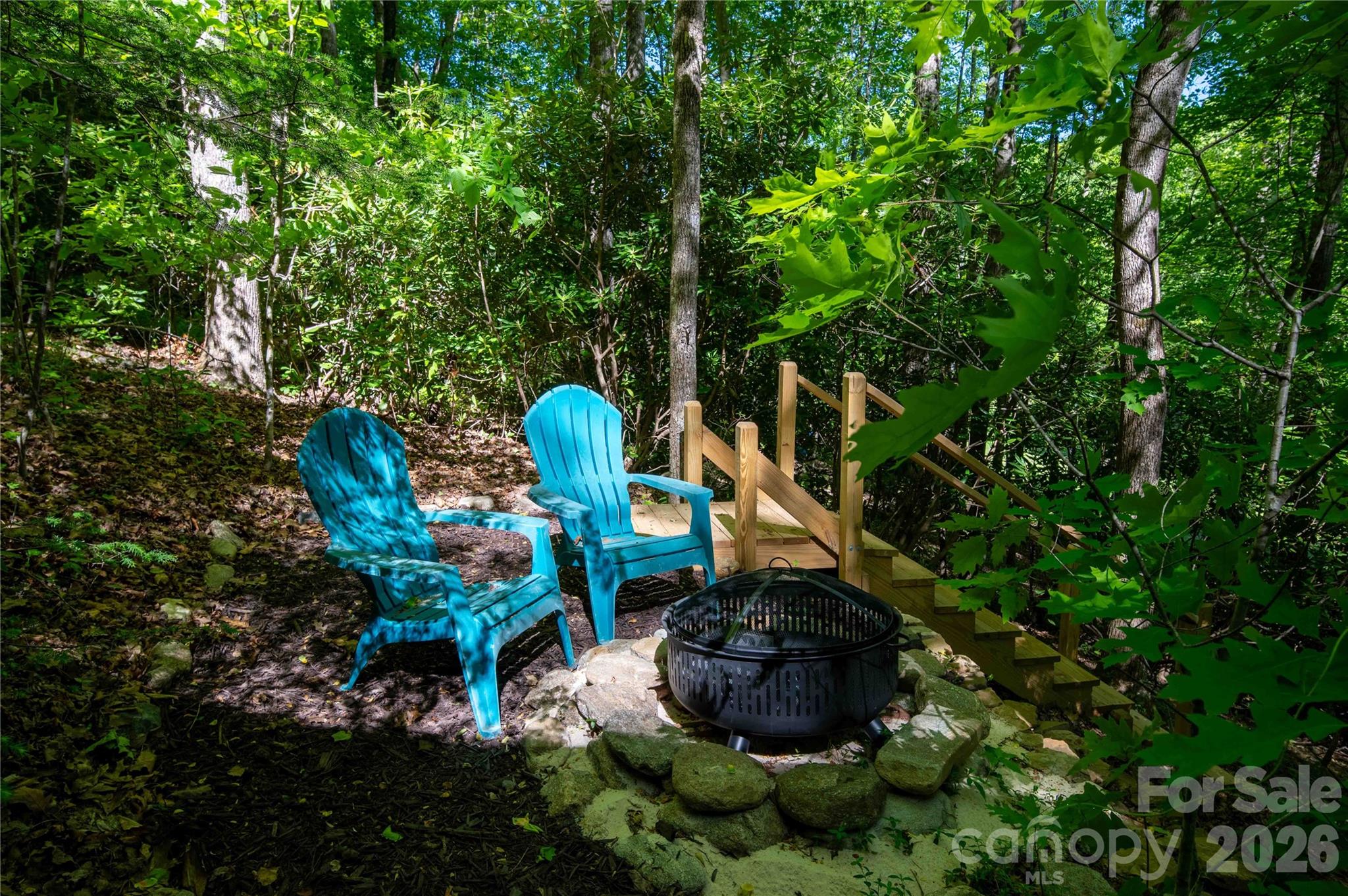 152 Middle Creek Cove — Burnsville