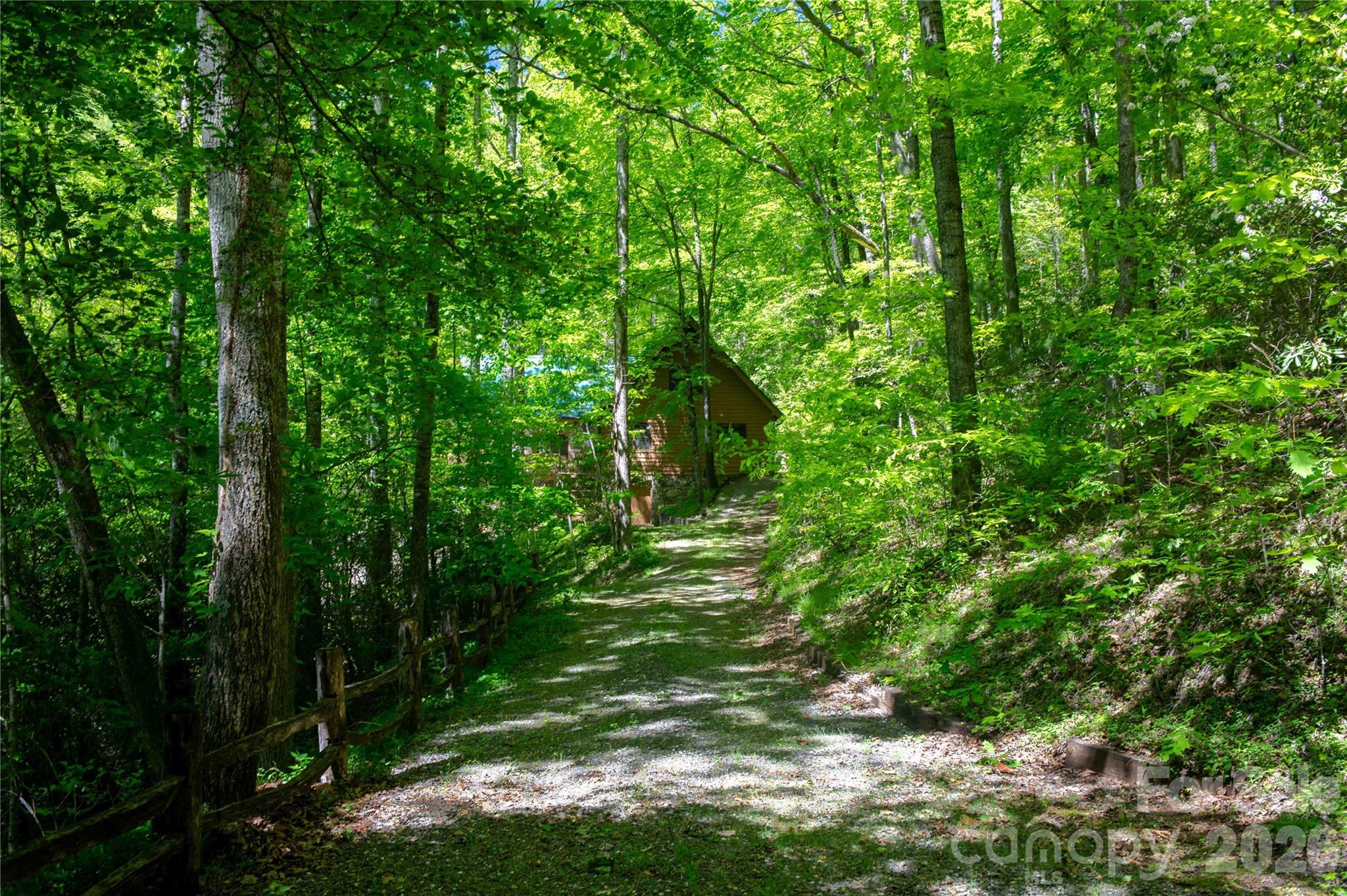 152 Middle Creek Cove — Burnsville