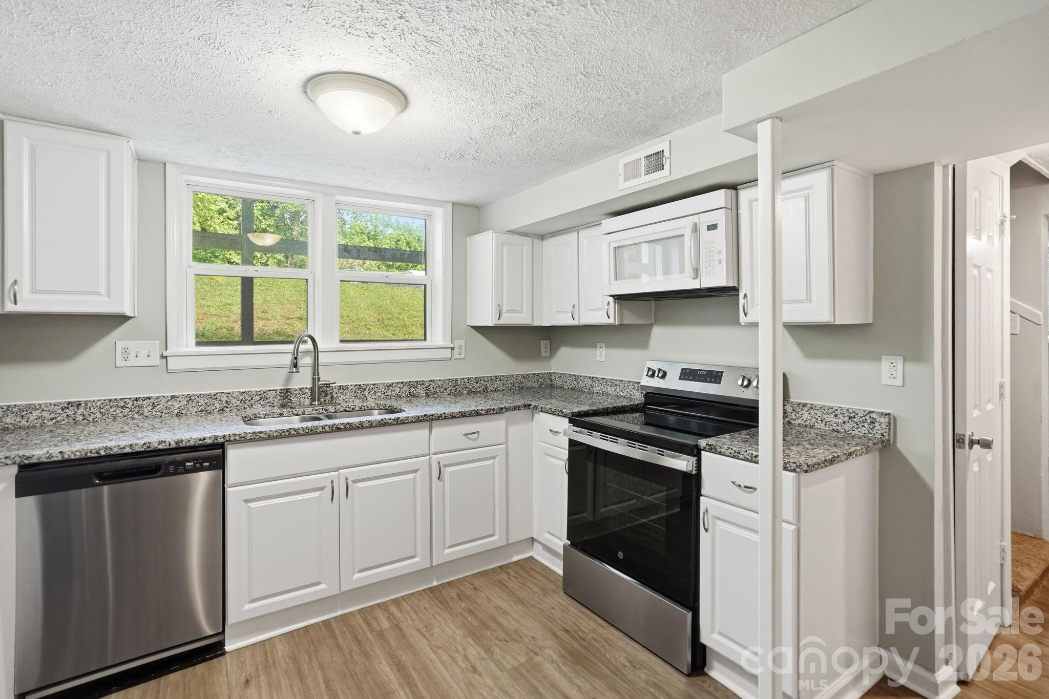 1120 Rita Avenue — Statesville
