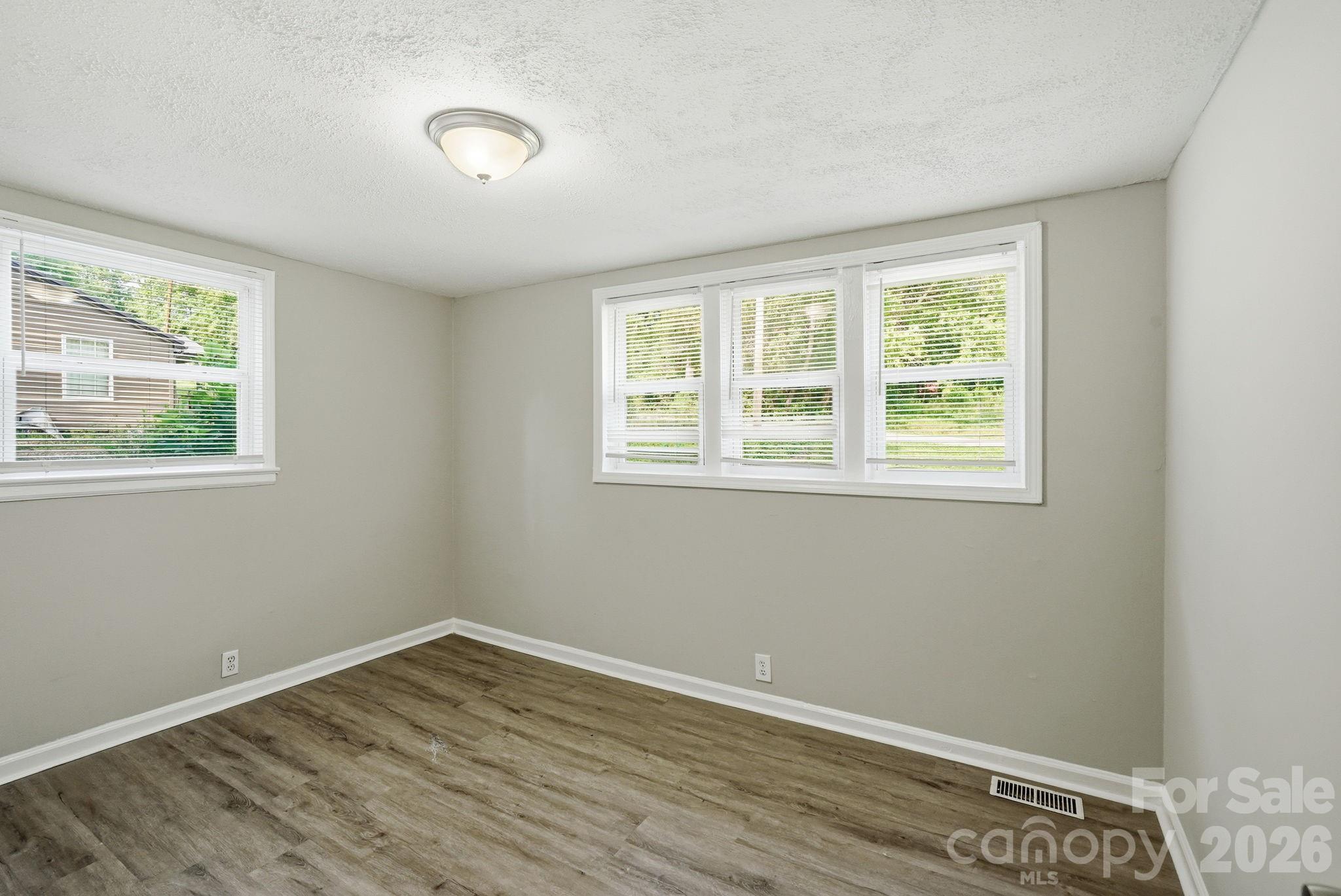 1120 Rita Avenue — Statesville