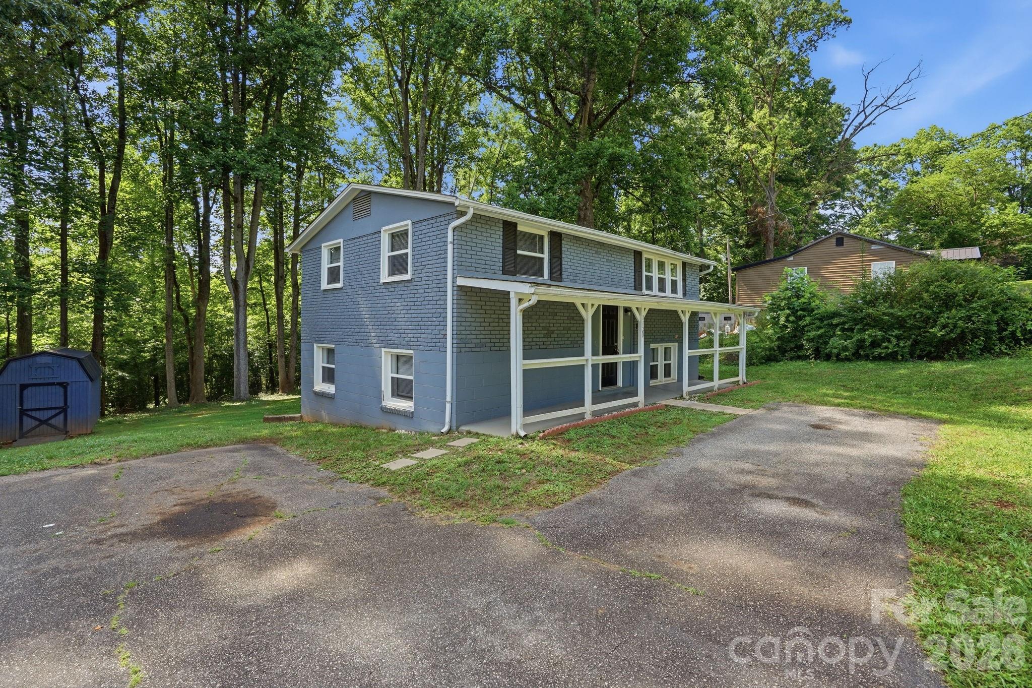 1120 Rita Avenue — Statesville