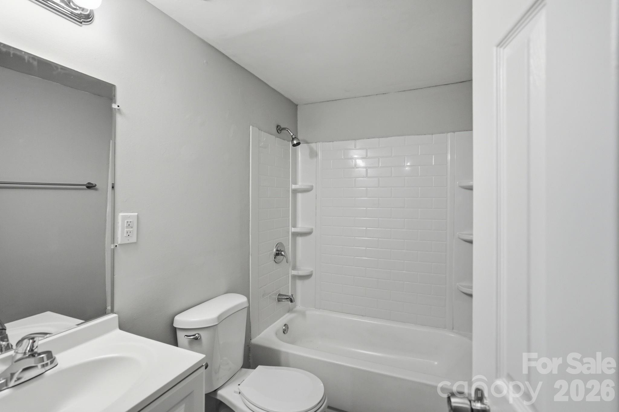1120 Rita Avenue — Statesville