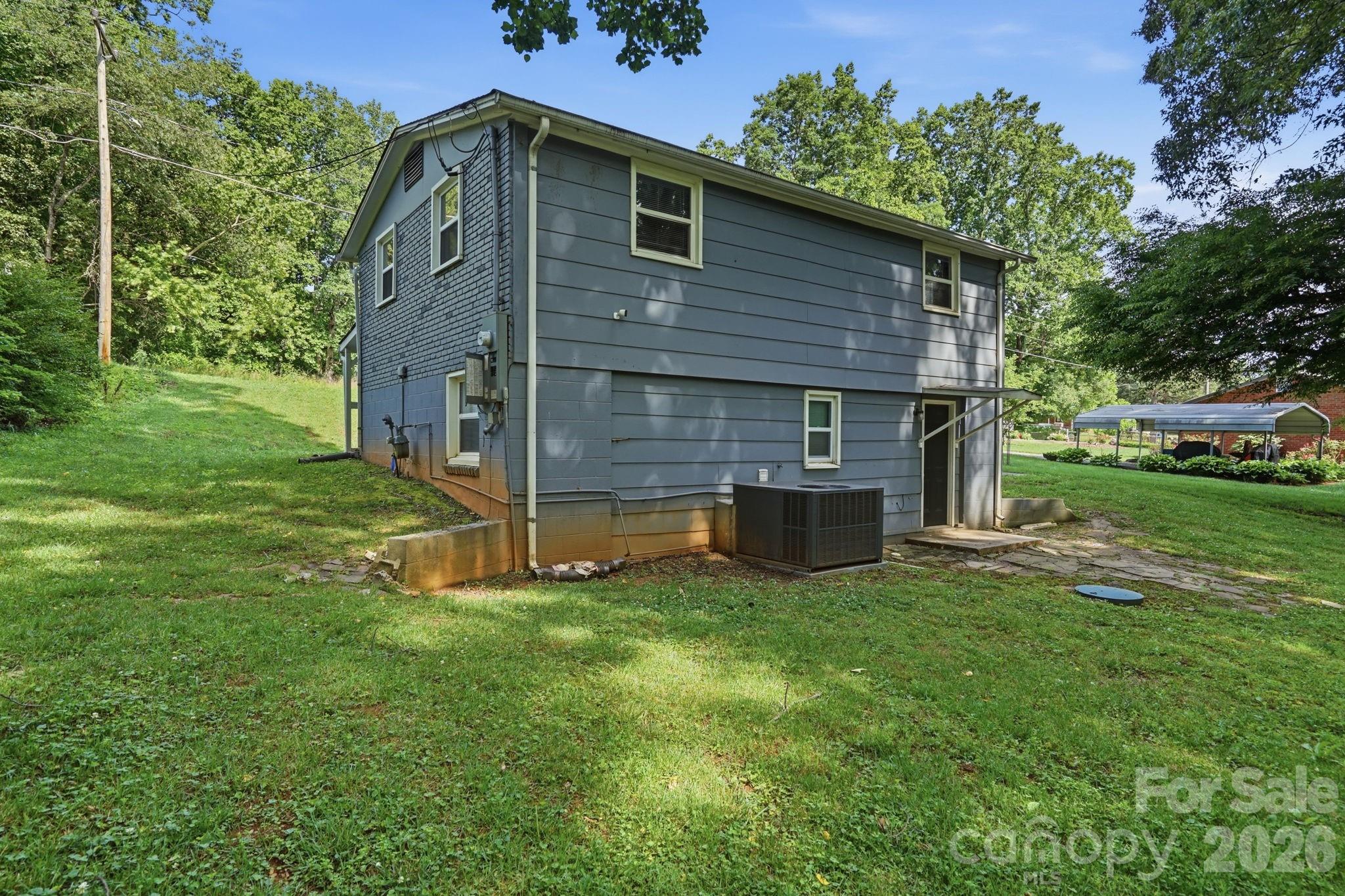 1120 Rita Avenue — Statesville
